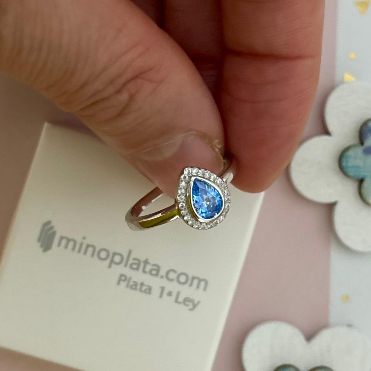 Anillo de Plata rodiada con Circonitas azul tanzanita y blancas 5