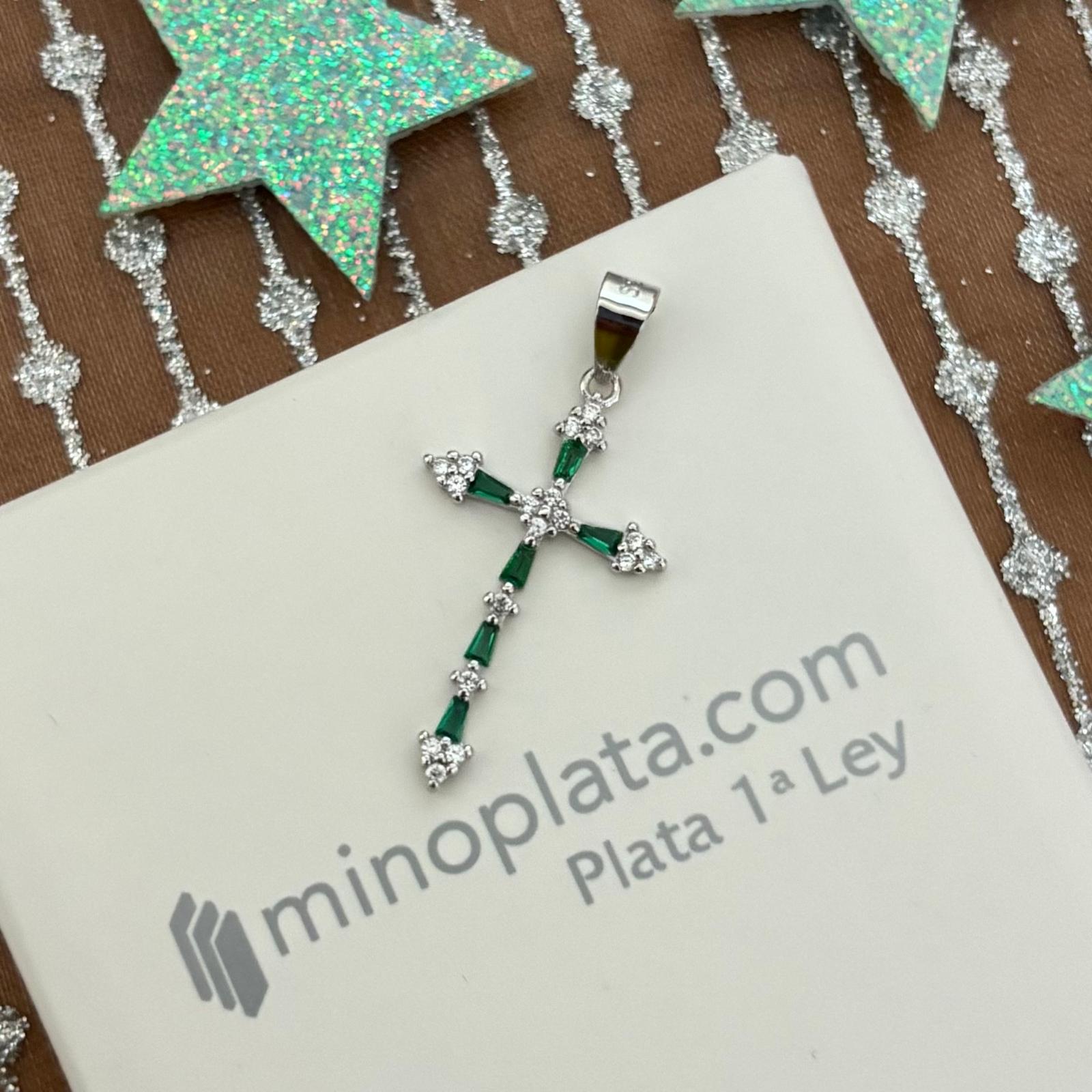 Crucifijo de Plata de ley rodiada con Circonitas verdes y blancas 25mmx14mm 3