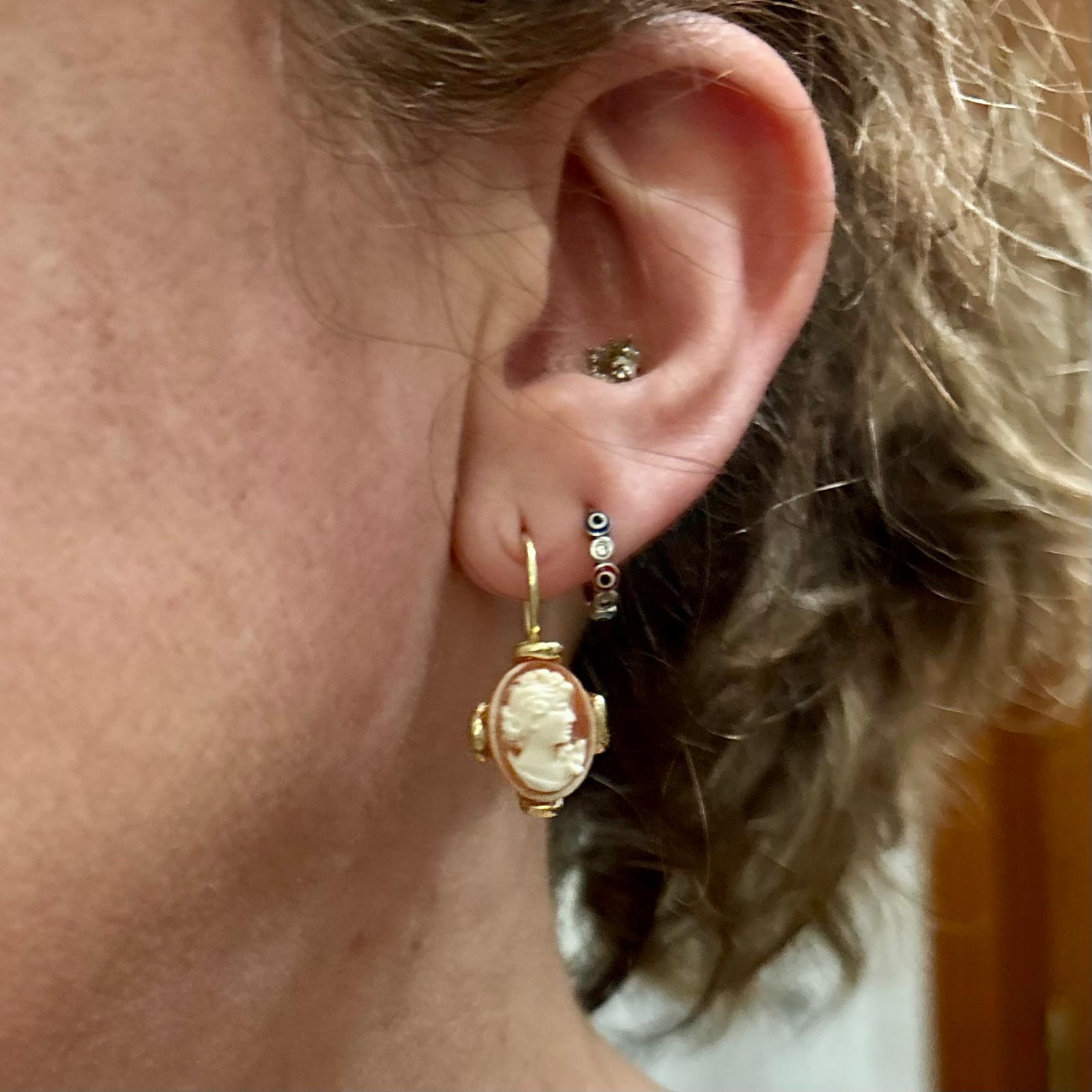 Pendientes largos camafeo concha y Plata de ley 925 baño de oro 3