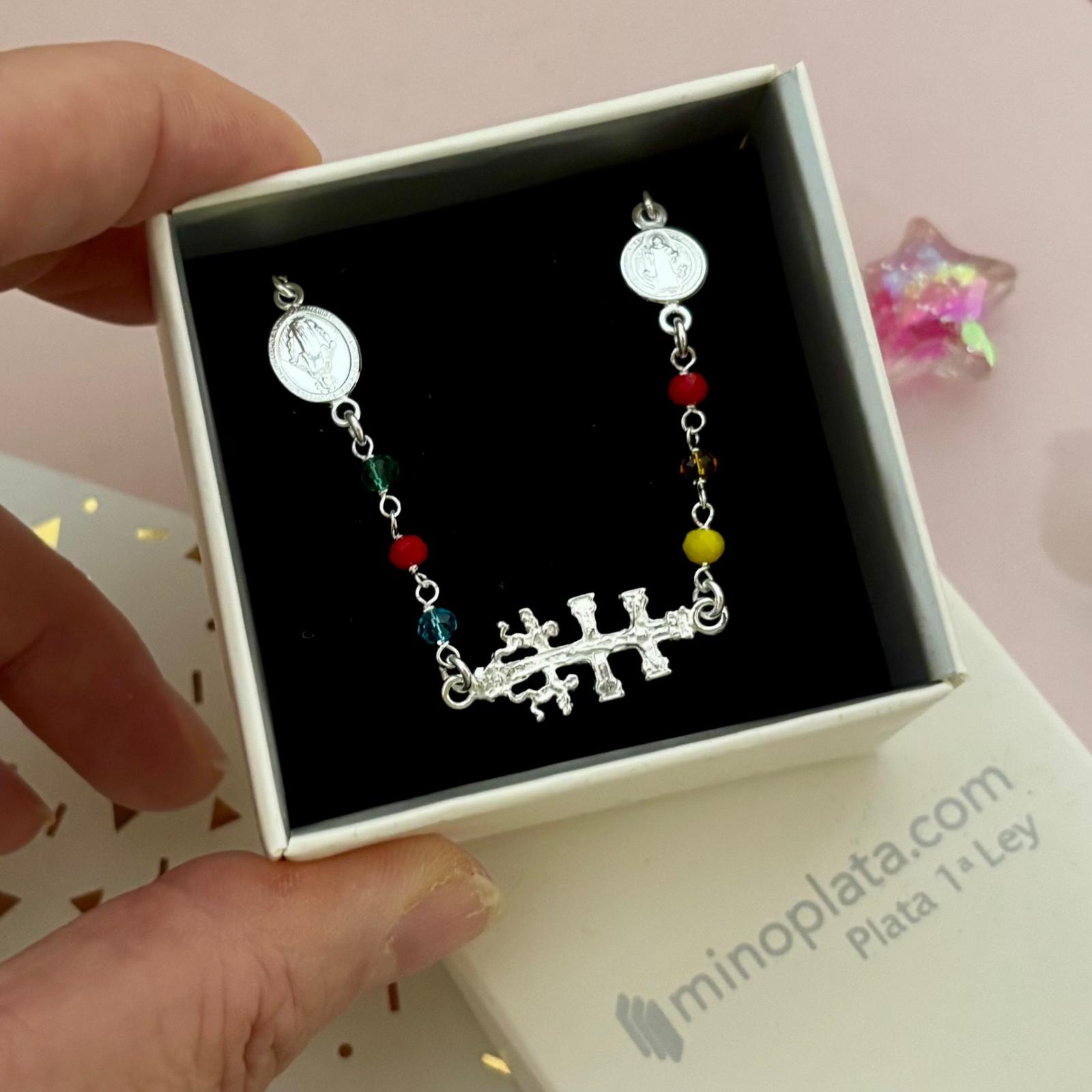 Pulsera de Plata y piedras de colores Cruz de Caravaca, Milagrosa y San Benito de Plata 4