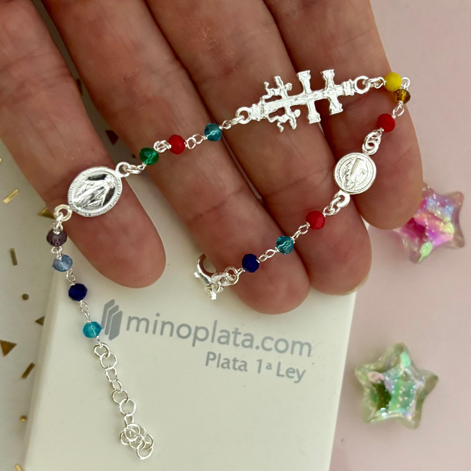 Pulsera de Plata y piedras de colores Cruz de Caravaca, Milagrosa y San Benito de Plata 2