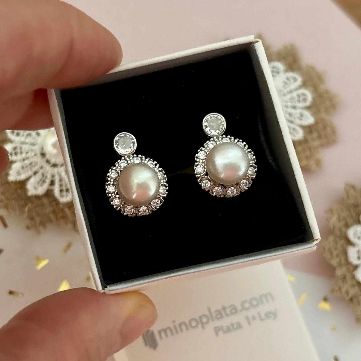 Pendientes novia de Plata rodiada con Perlas cultivadas y Circonitas cierre omega 2
