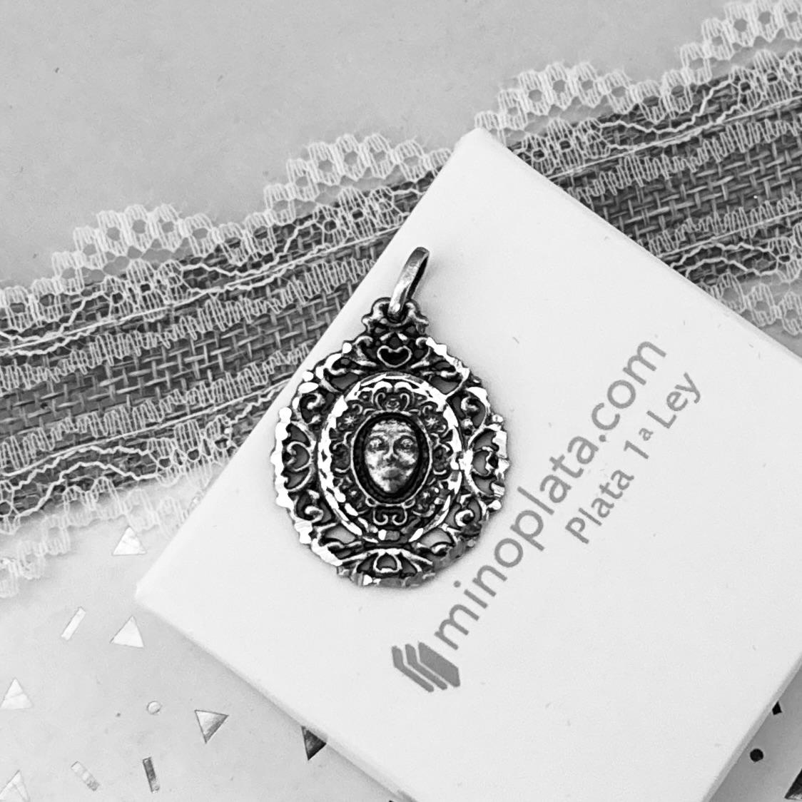 Colgante calado rostro de la Virgen del Rocío de Plata de ley envejecida 25mm x 23mm 5