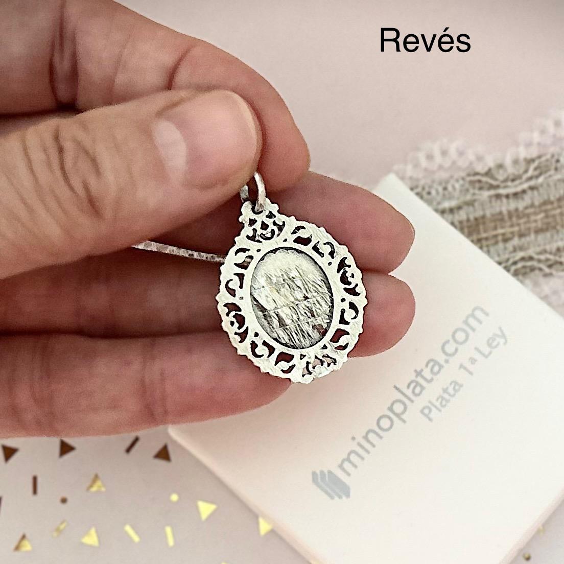 Colgante calado rostro de la Virgen del Rocío de Plata de ley envejecida 25mm x 23mm 4