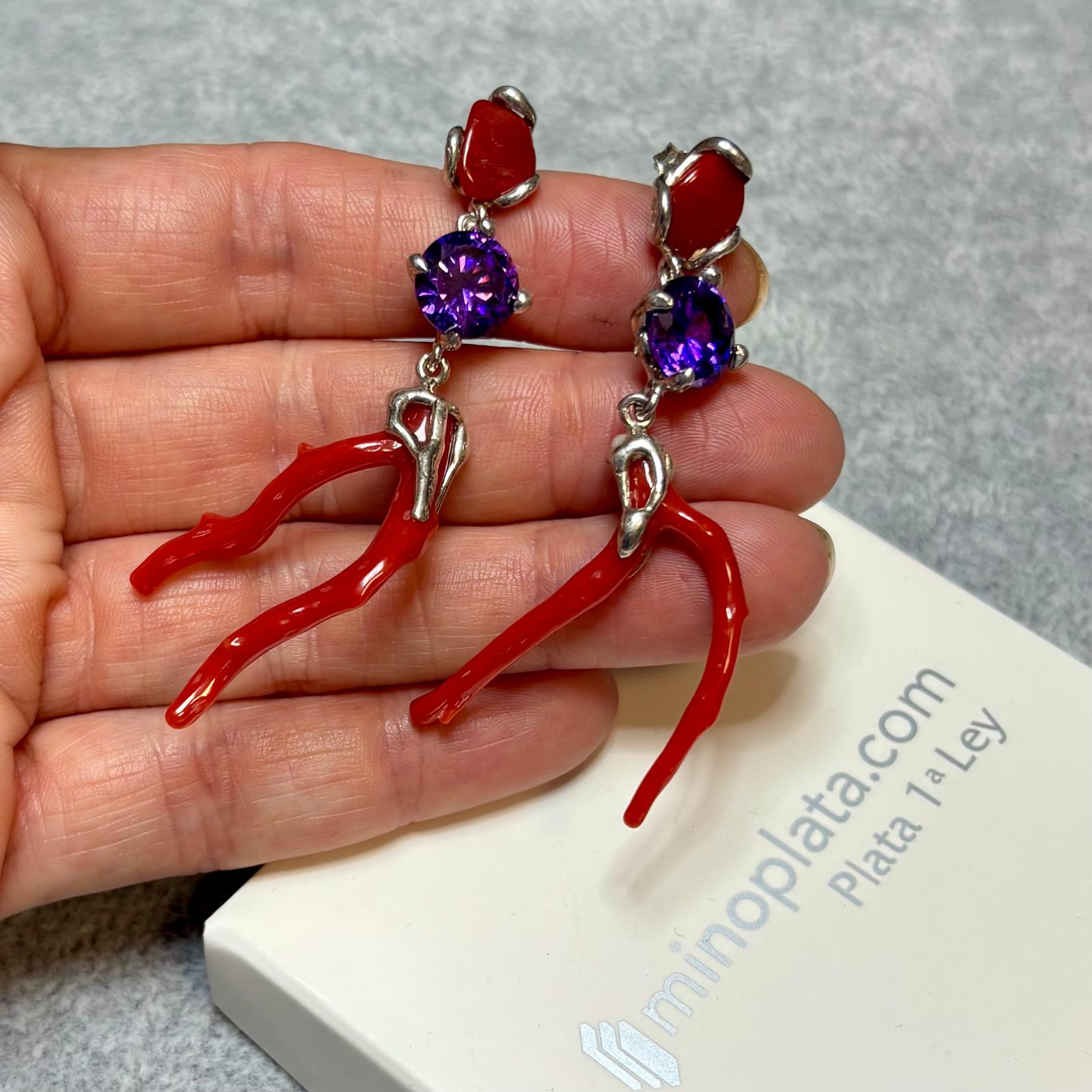 Pendientes largos de Coral rojo y Circonita lila en Plata de ley rodiada 3