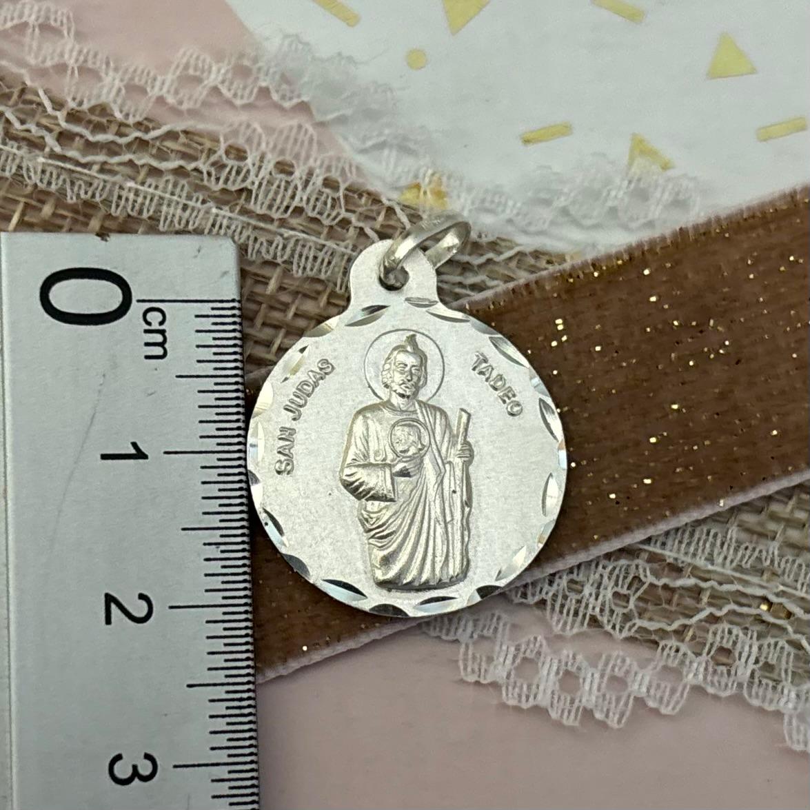 Medalla San Judas Tadeo 21mm de Plata de ley 925 con borde tallado 4