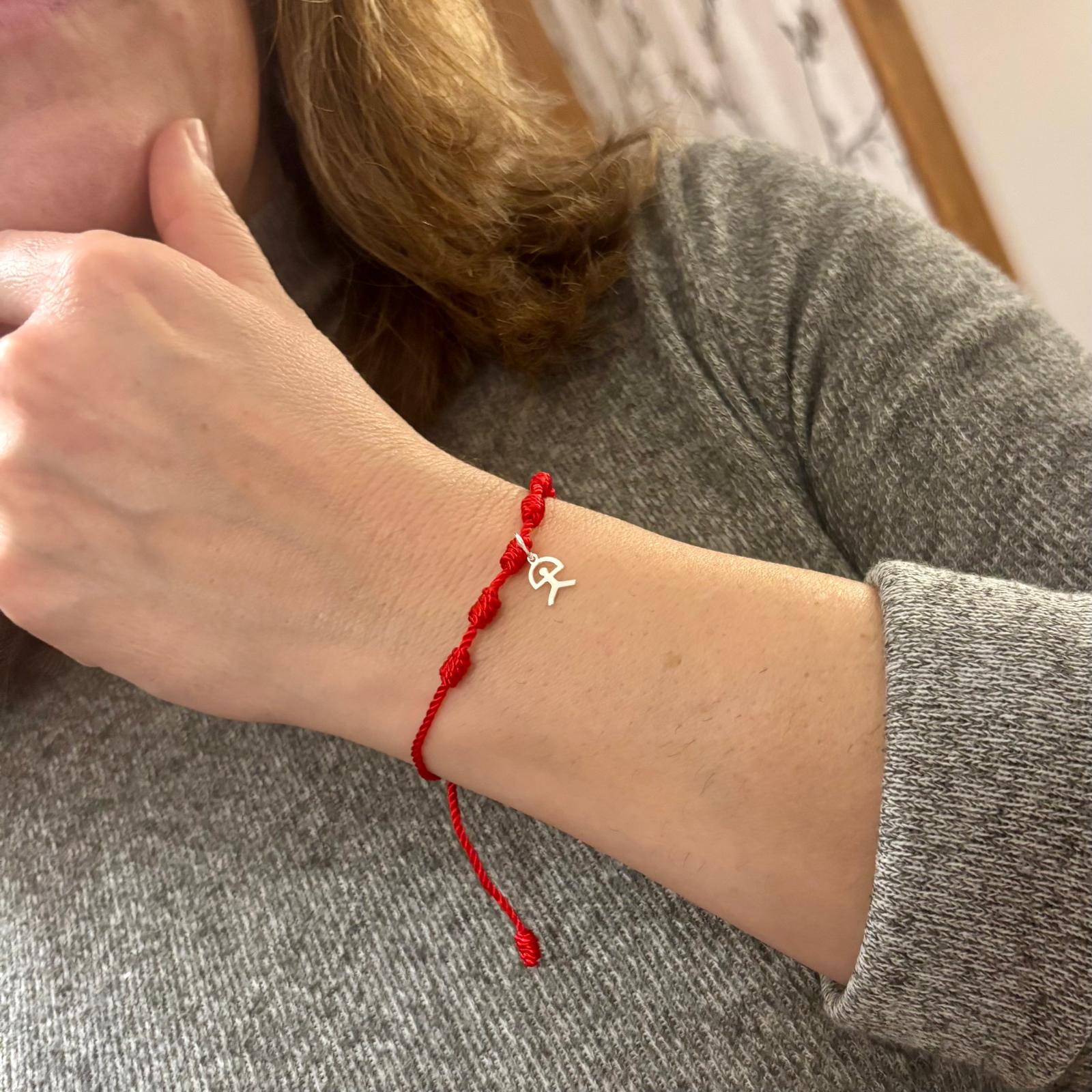 Pulsera roja unisex siete nudos ajustable con colgante Indalo de Plata de ley 9mm x 7mm 4