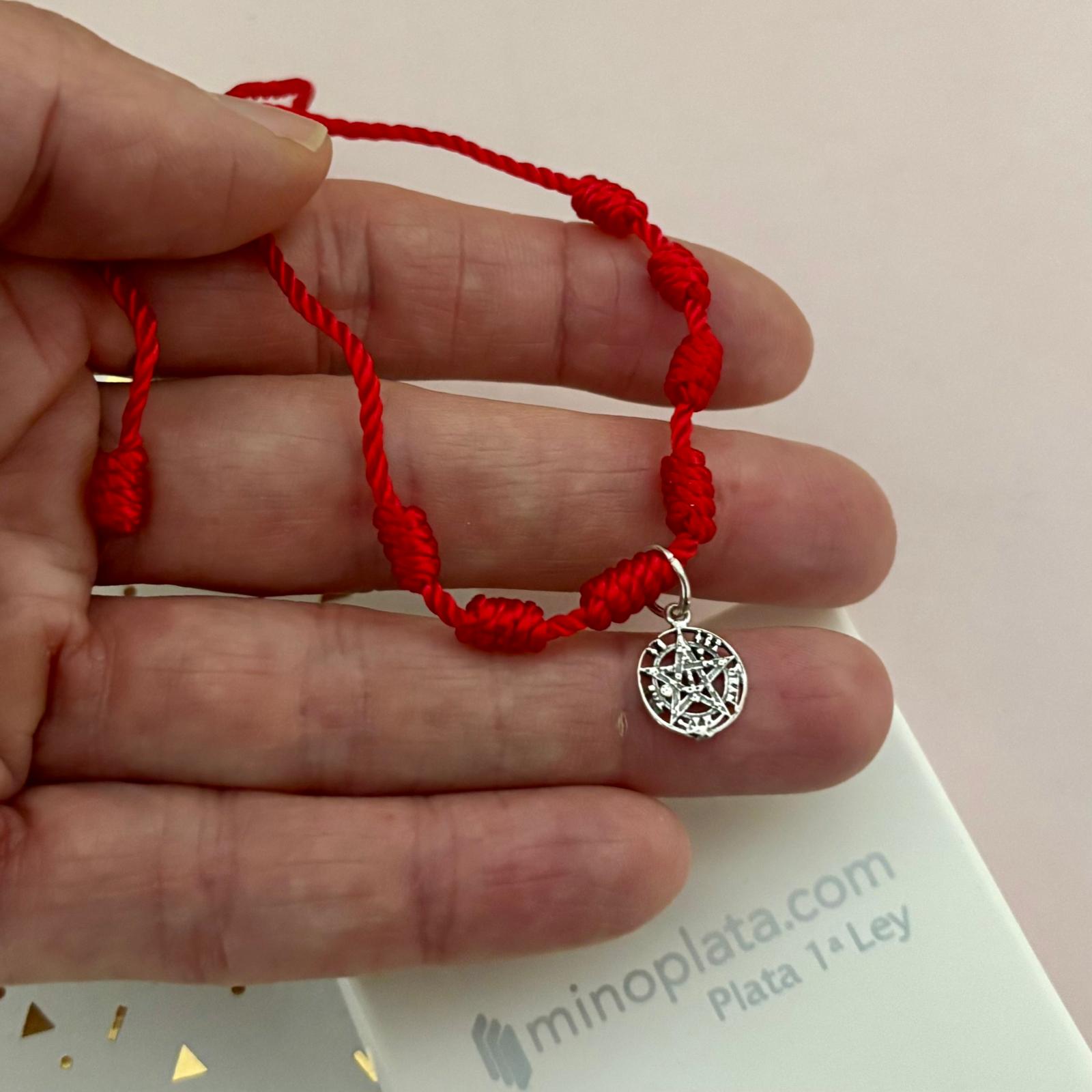 Pulsera roja siete nudos de seda ajustable con colgante Tetragramaton de Plata de ley 925 vieja  10mm