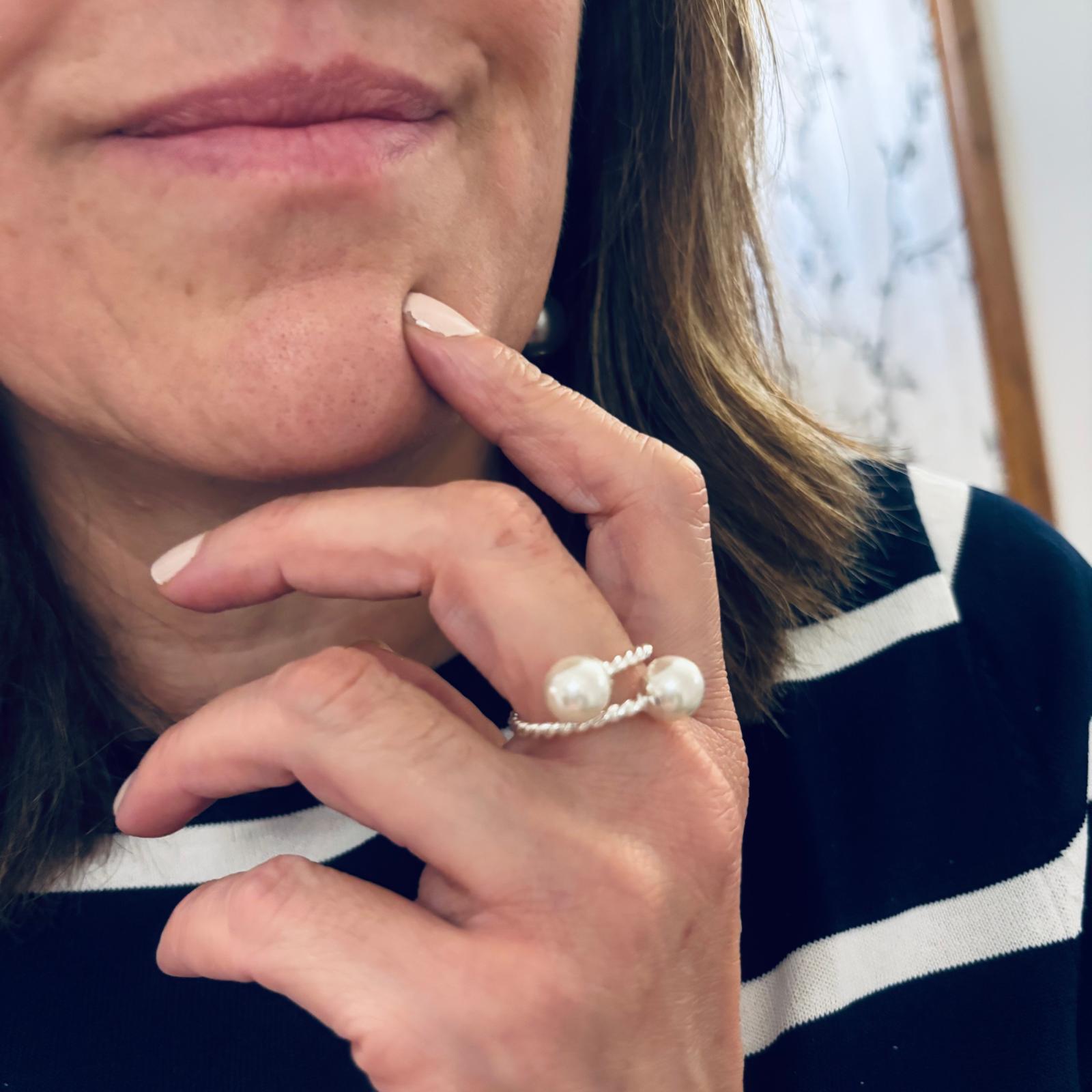 Anillo reliado de Plata de ley 925 con Perlas 9mm