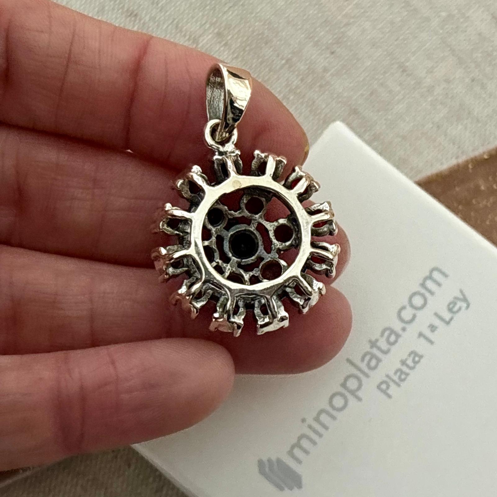 Colgante medallón de Plata de ley vieja con piedras naturales Granates 3