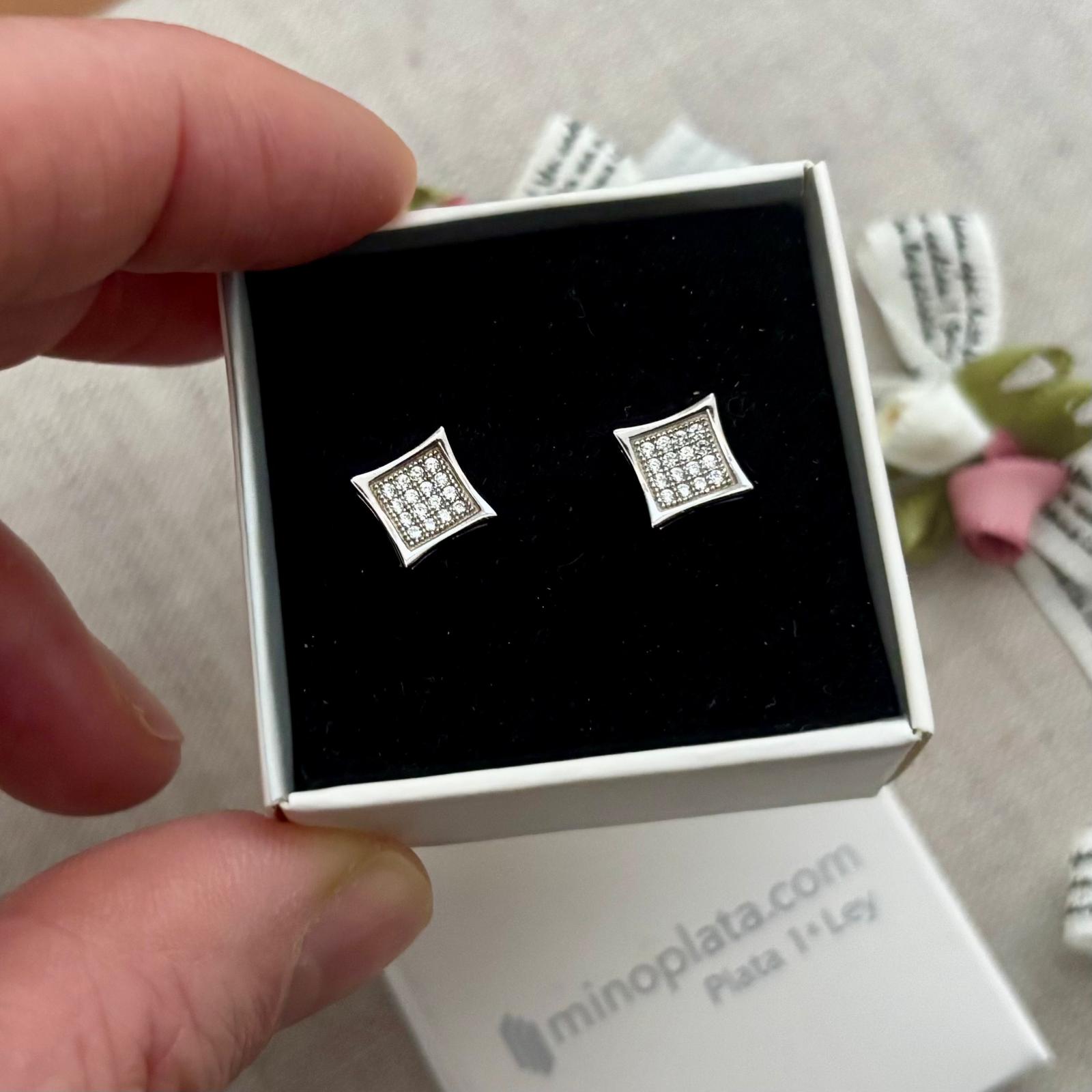 Pendientes novia cuadrados 6x6mm de Plata de ley baño de rodio con Circonitas microengastadas