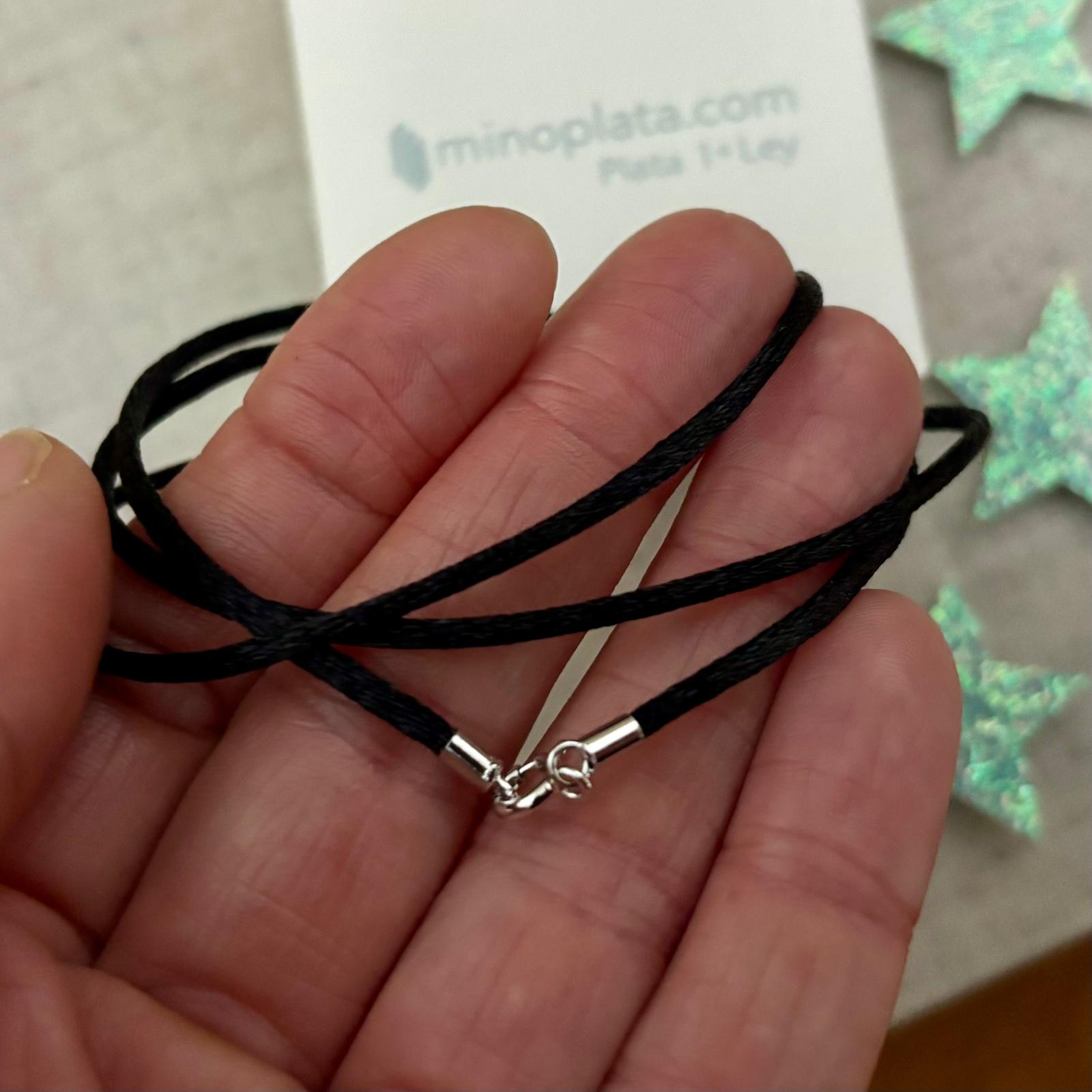 Cordón seda negra con cierre de Plata de ley 925 70cm y 2,5mm grosor