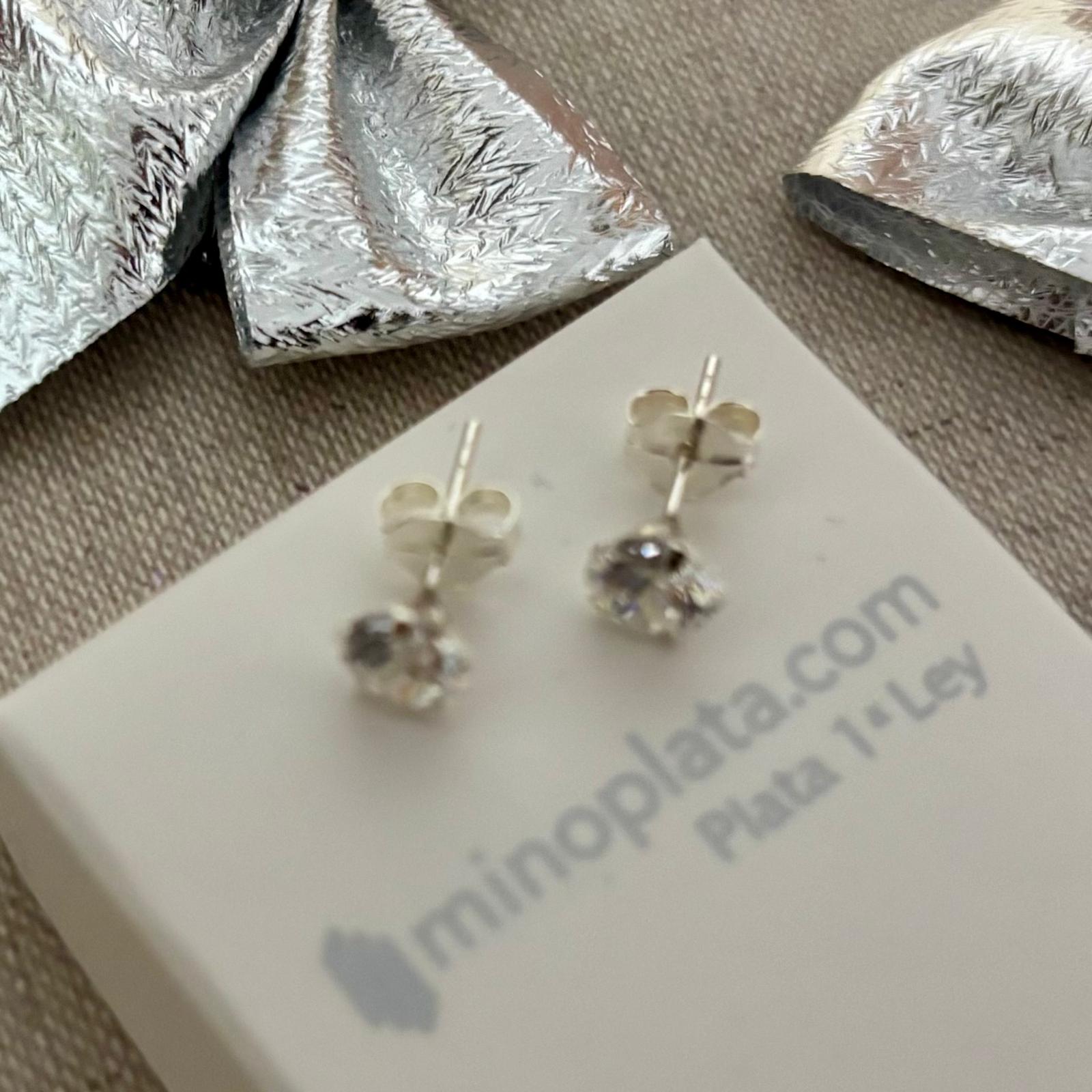 Pendientes Plata circonita 6 mm. 5