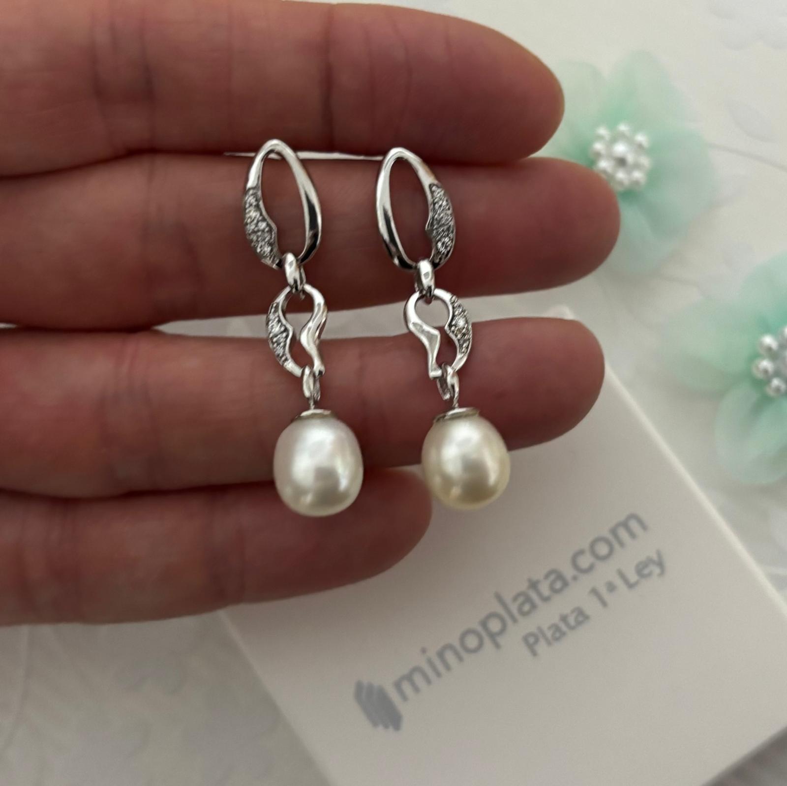 Pendientes largos para novia en Plata rodiada con Perlas cultivadas y Circonitas