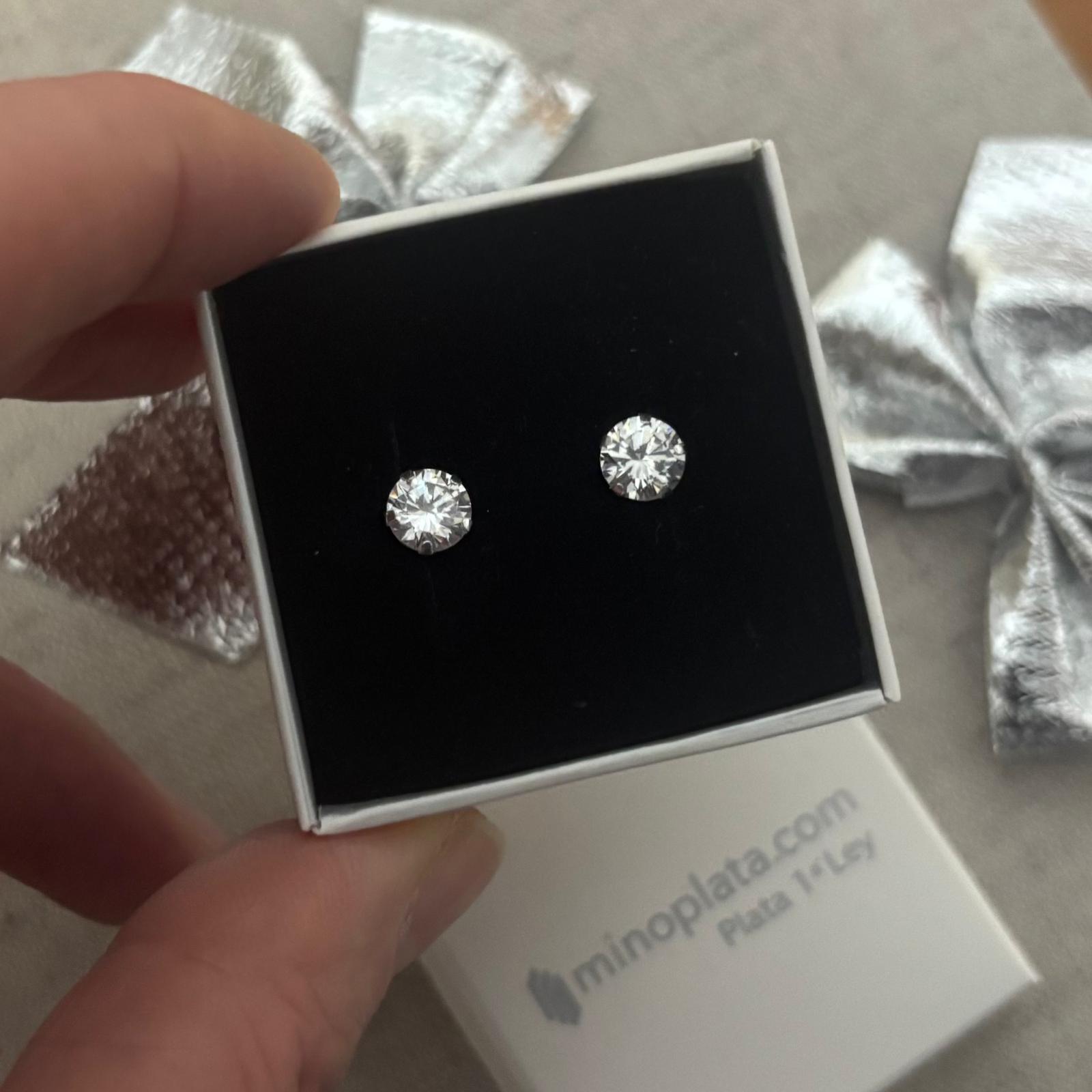 Pendientes Plata circonita 6 mm.