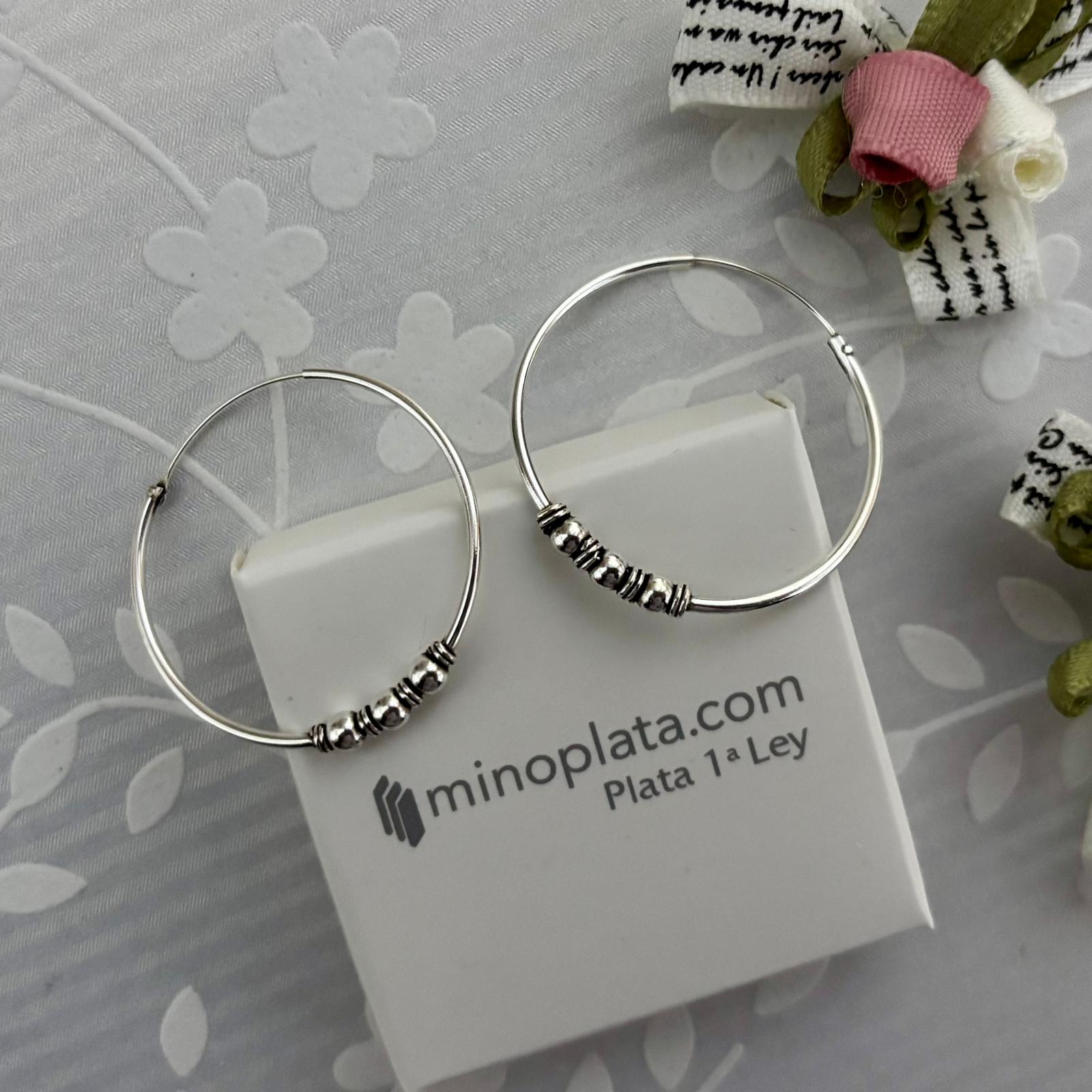 Aros bali 30mm de Plata de ley 925 con bolitas 5