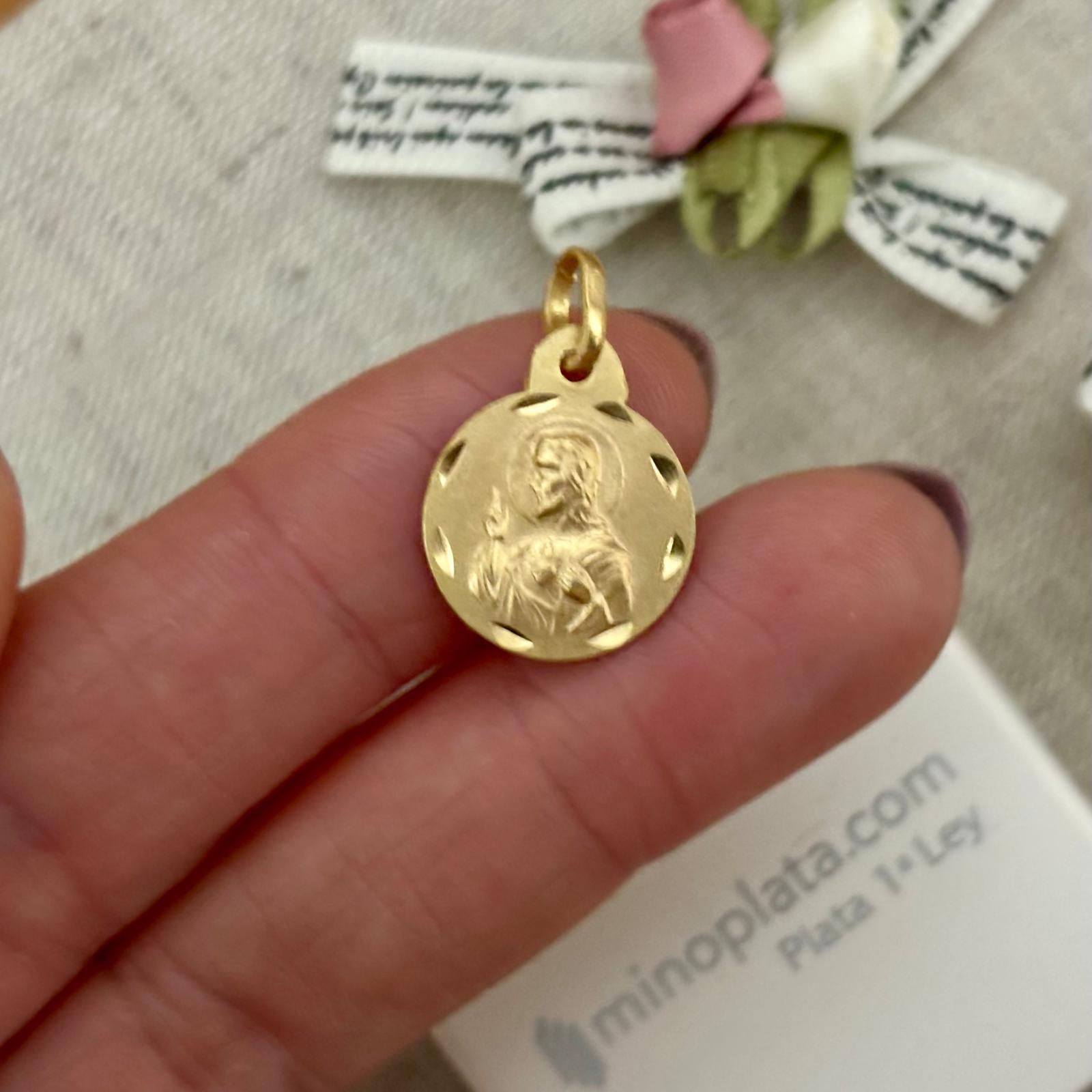 Medalla Escapulario de Plata chapada en Oro Virgen del Carmen y Sagrado Corazón de Jesús 14mm 4