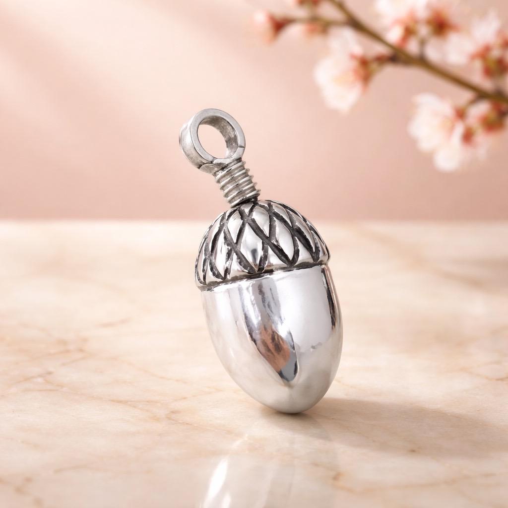 Colgante guarda cenizas bellota de Plata de ley 20mm x 12mm 3