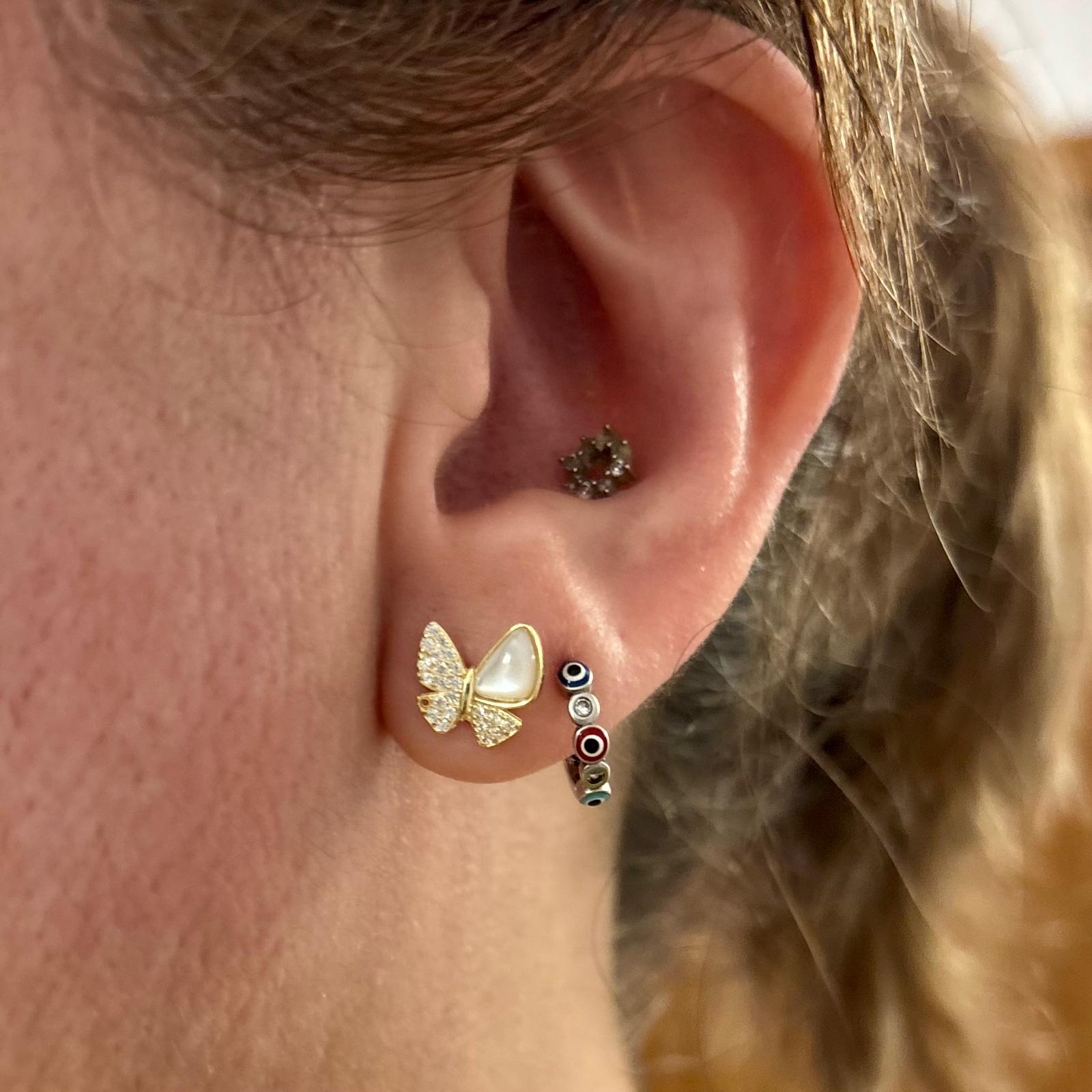 Pendientes mariposas de Plata chapada en Oro con Nácar y Circonitas 4