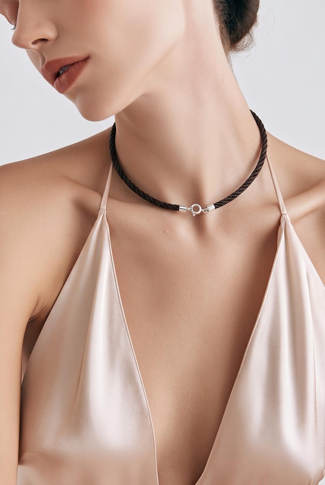 Collar de Seda reliada marrón oscuro 2,5mm y cierre de Plata de ley 925 45cm 3