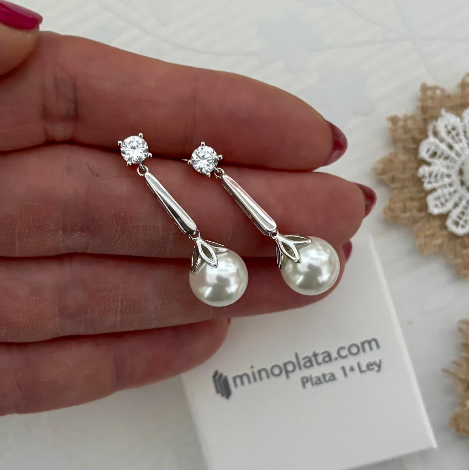 Pendientes largos novia en Plata de ley rodiada con Circonitas y Perlas cultivadas 3