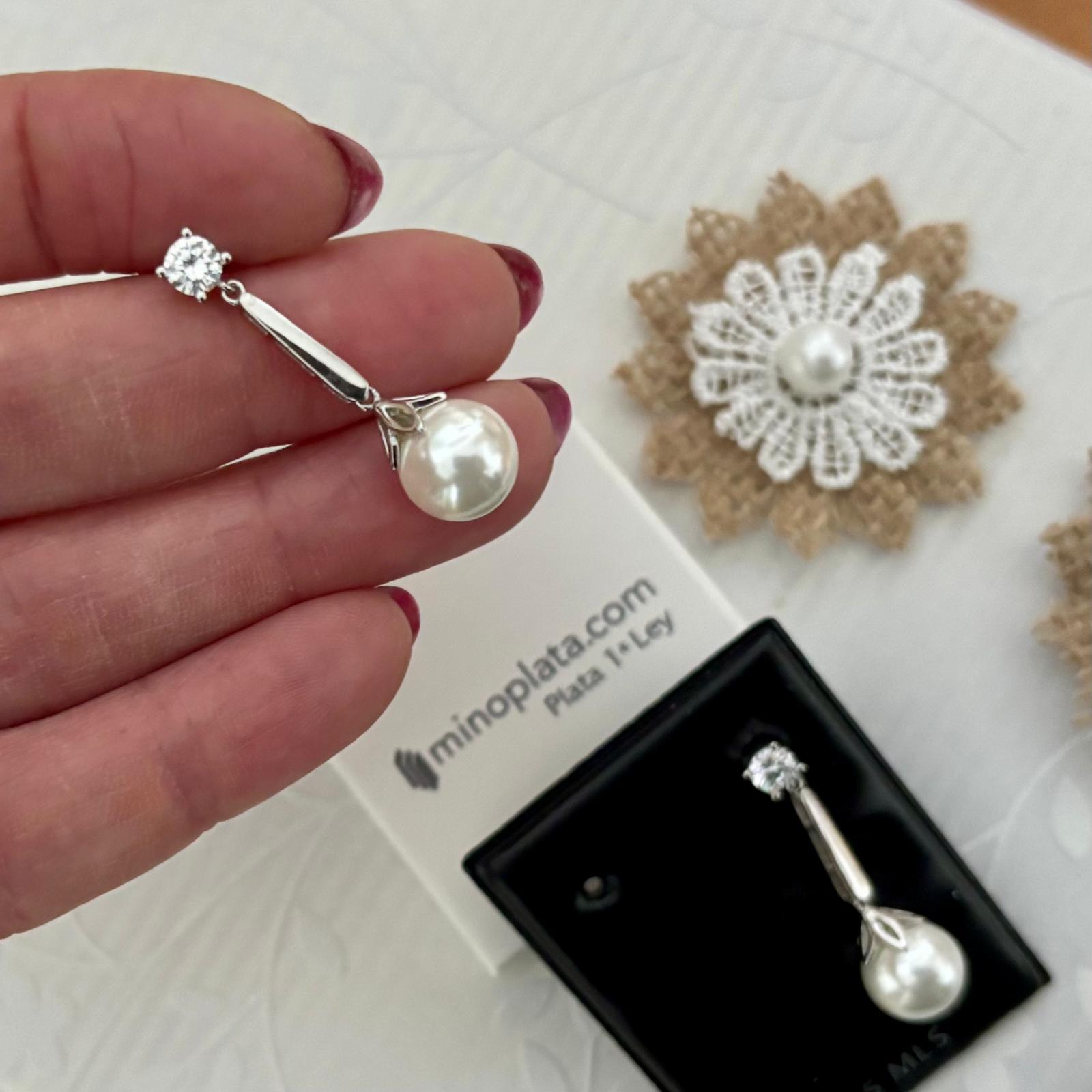 Pendientes largos novia en Plata de ley rodiada con Circonitas y Perlas cultivadas