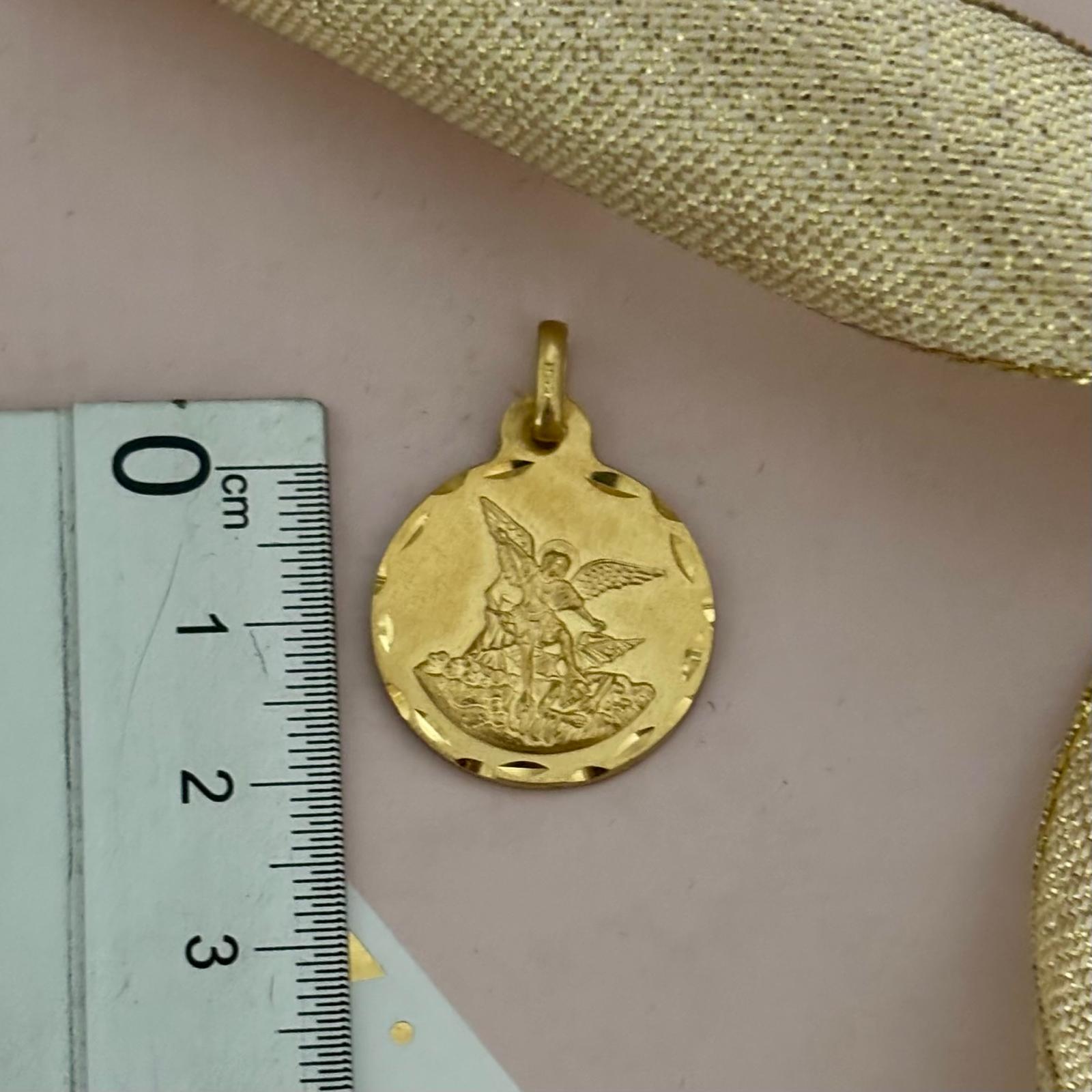 Medalla de San Miguel de Plata de ley chapada en Oro con borde tallado 21mm 3