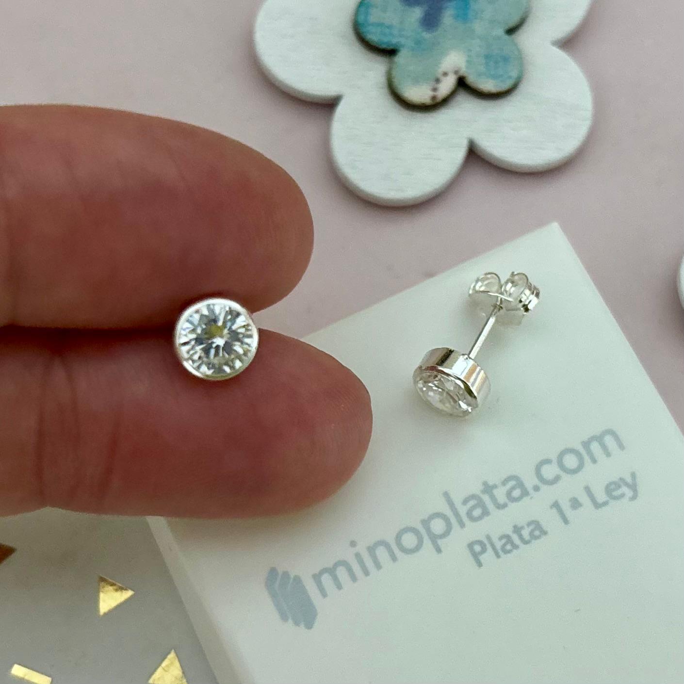 Pendientes chatón 6mm de Plata de ley con Circonita blanca
