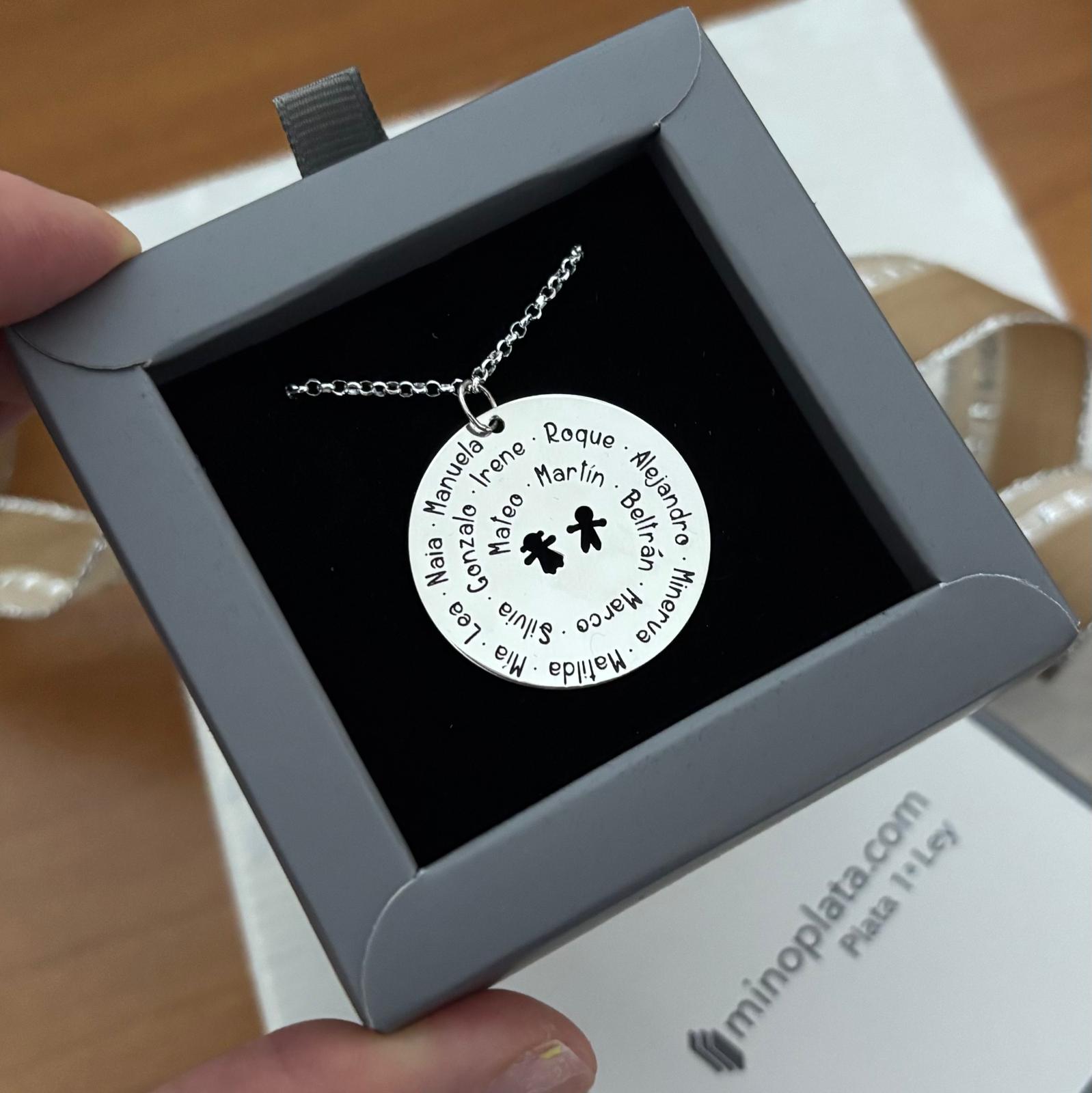 Gargantilla de Plata de ley personalizada con nombres alumnos 5