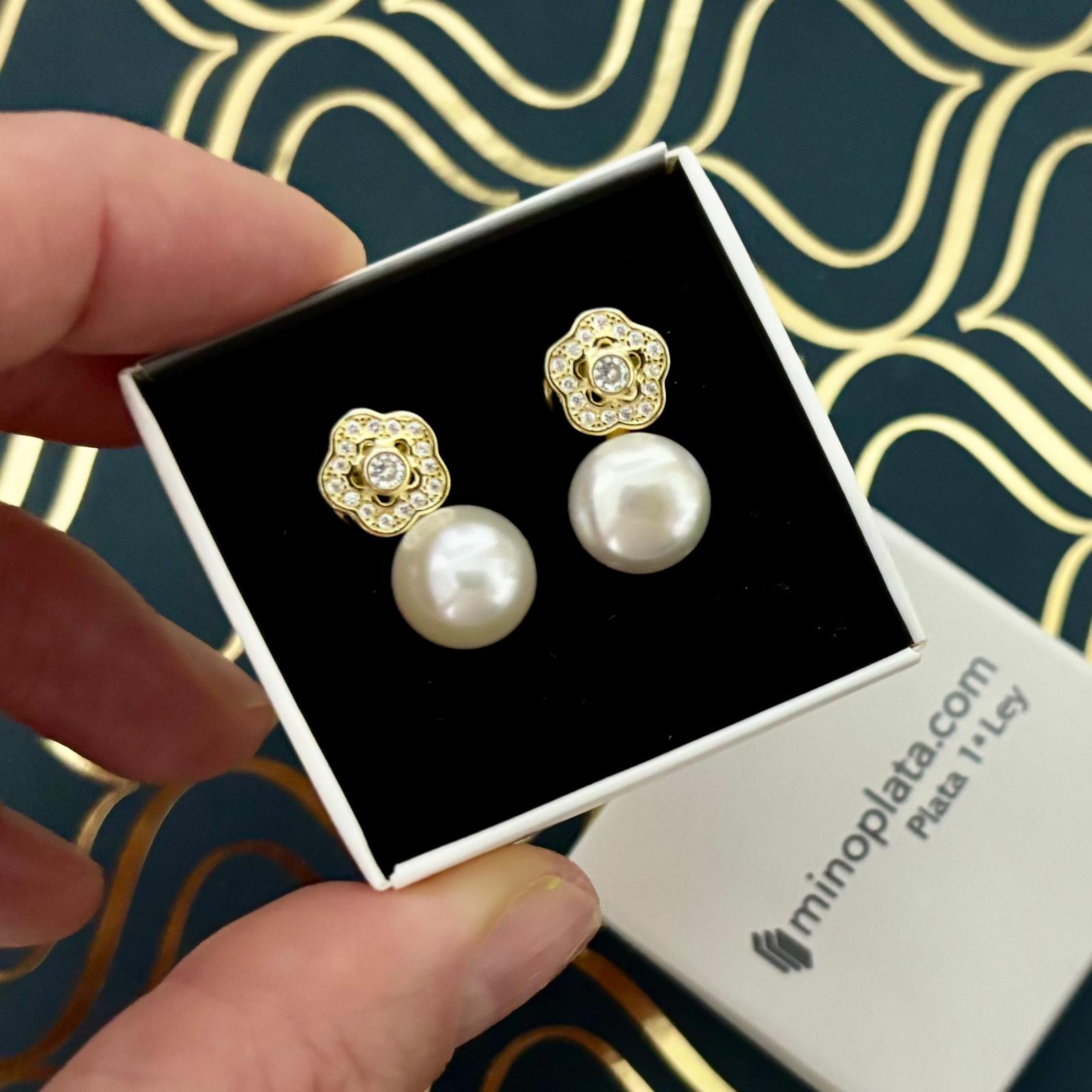 Pendientes Plata Dorada Perlas Cultivadas Cierre Omega | Minoplata 3