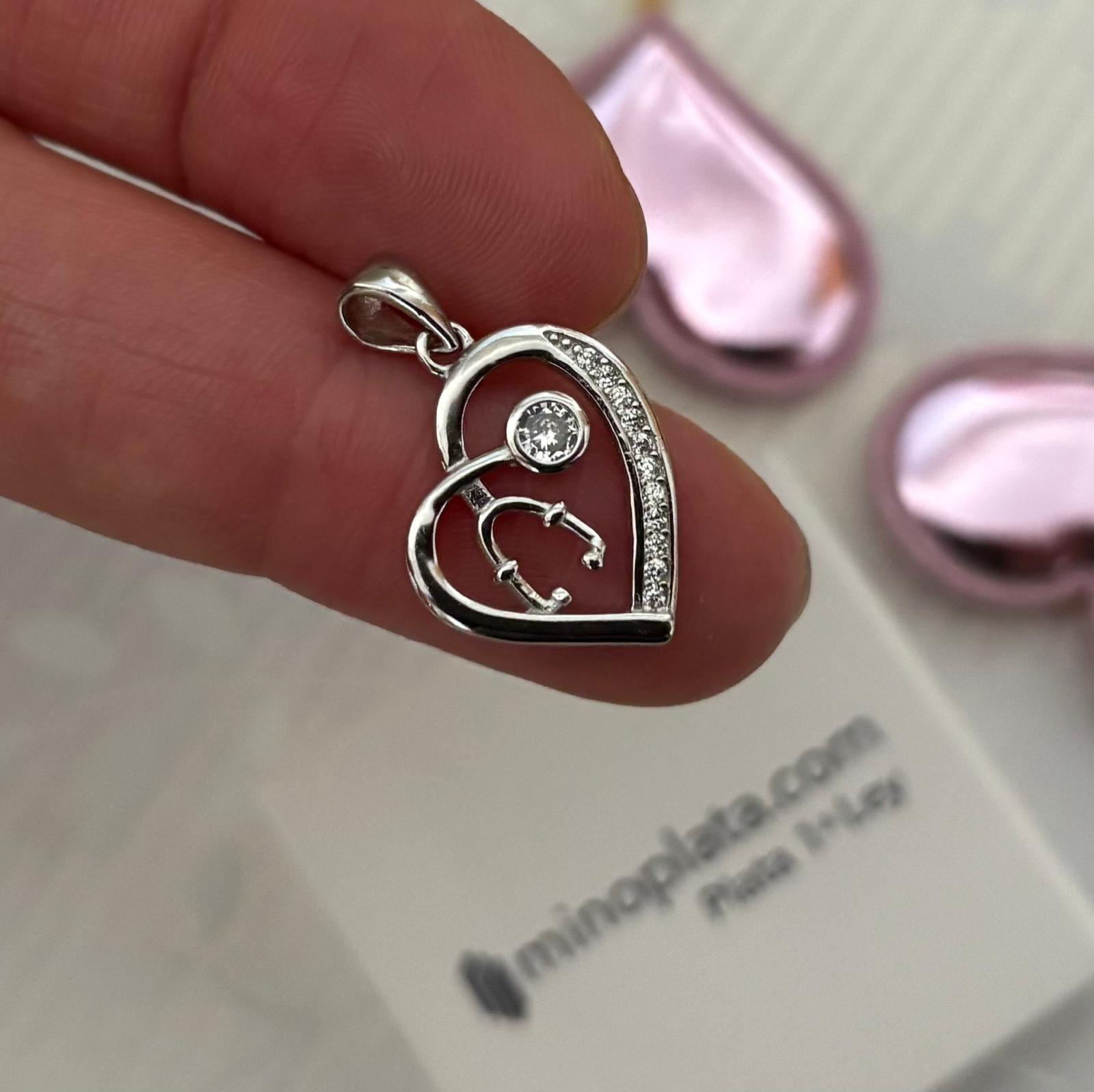 Colgante corazón fonendoscopio médica y enfermera de Plata con Circonitas