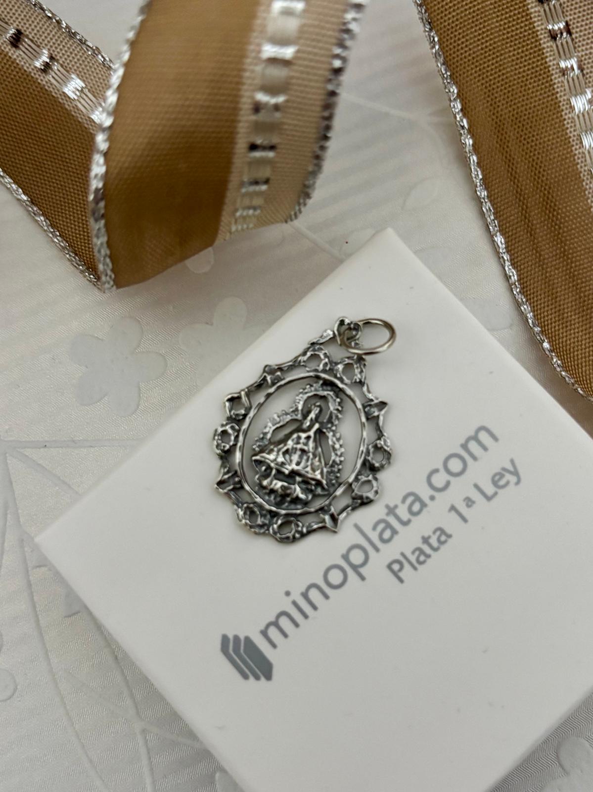 Medalla Virgen de la Cabeza Plata de Ley 925 Calada 4