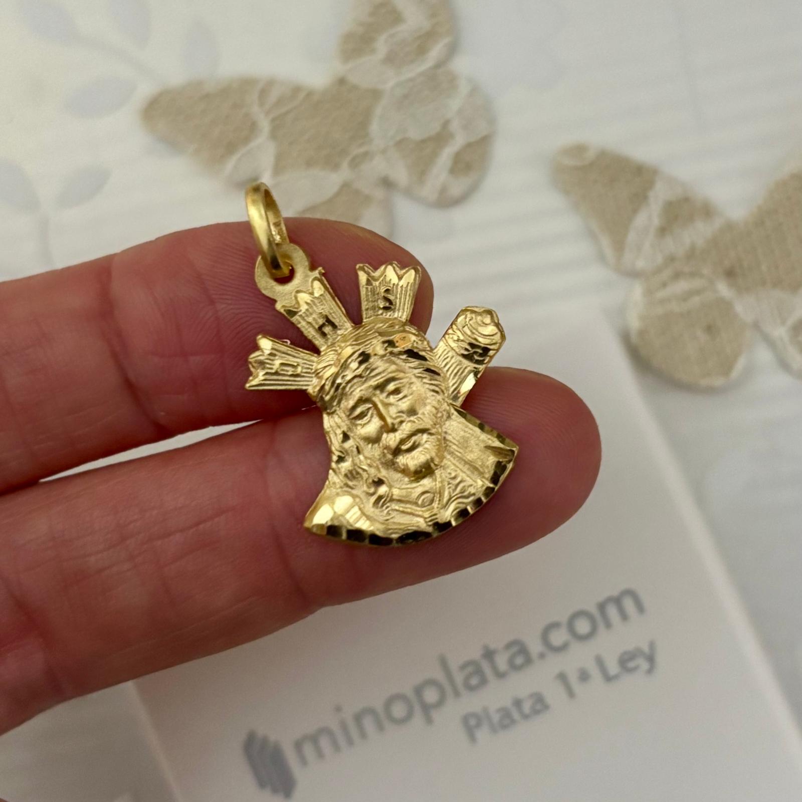 Medalla silueta Cristo del Gran Poder de Plata de ley bañada en Oro 20x26mm