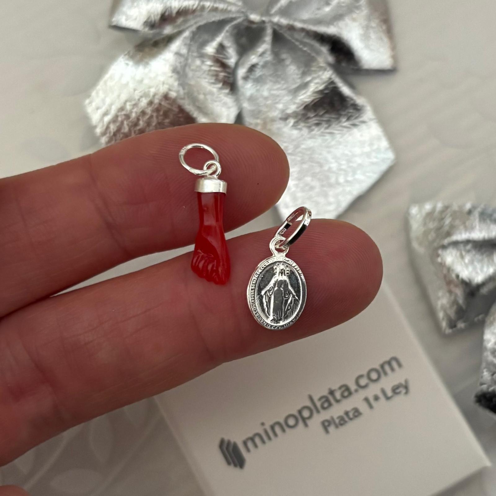 Set de amuletos higa roja 15mm y medalla Virgen Milagrosa pequeña 8mm de Plata de ley 925