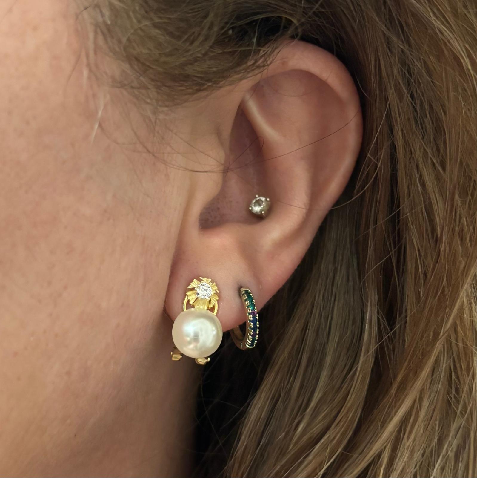 Pendientes de Plata de ley chapada oro Perlas cultivadas 10mm con Circonitas y cierre omega 4