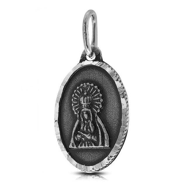 Medalla ovalada Virgen Macarena de Plata de ley vieja