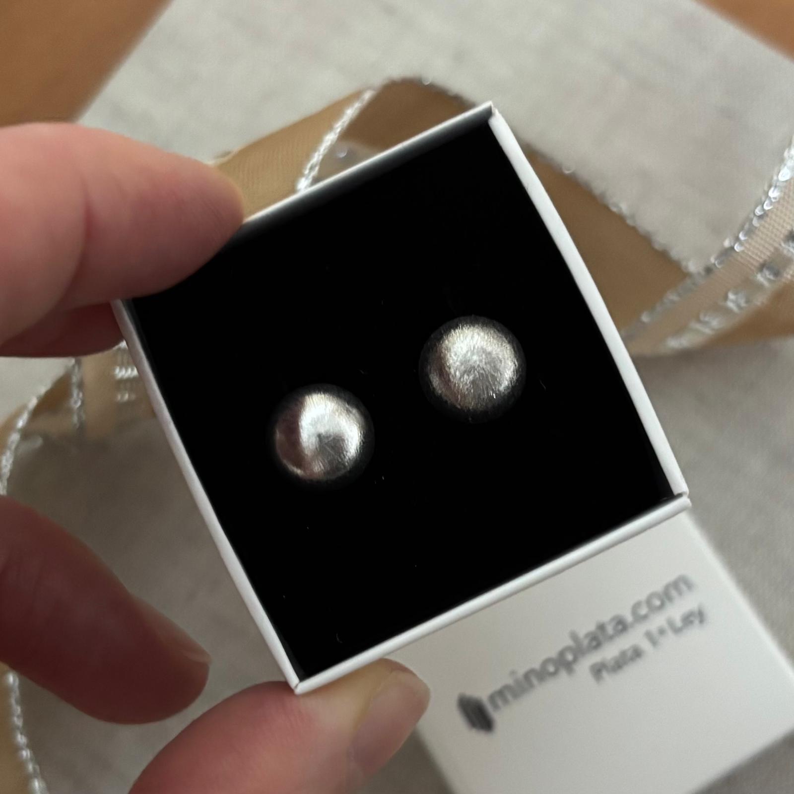 Pendientes media bola 10mm de Plata de ley matizada 5