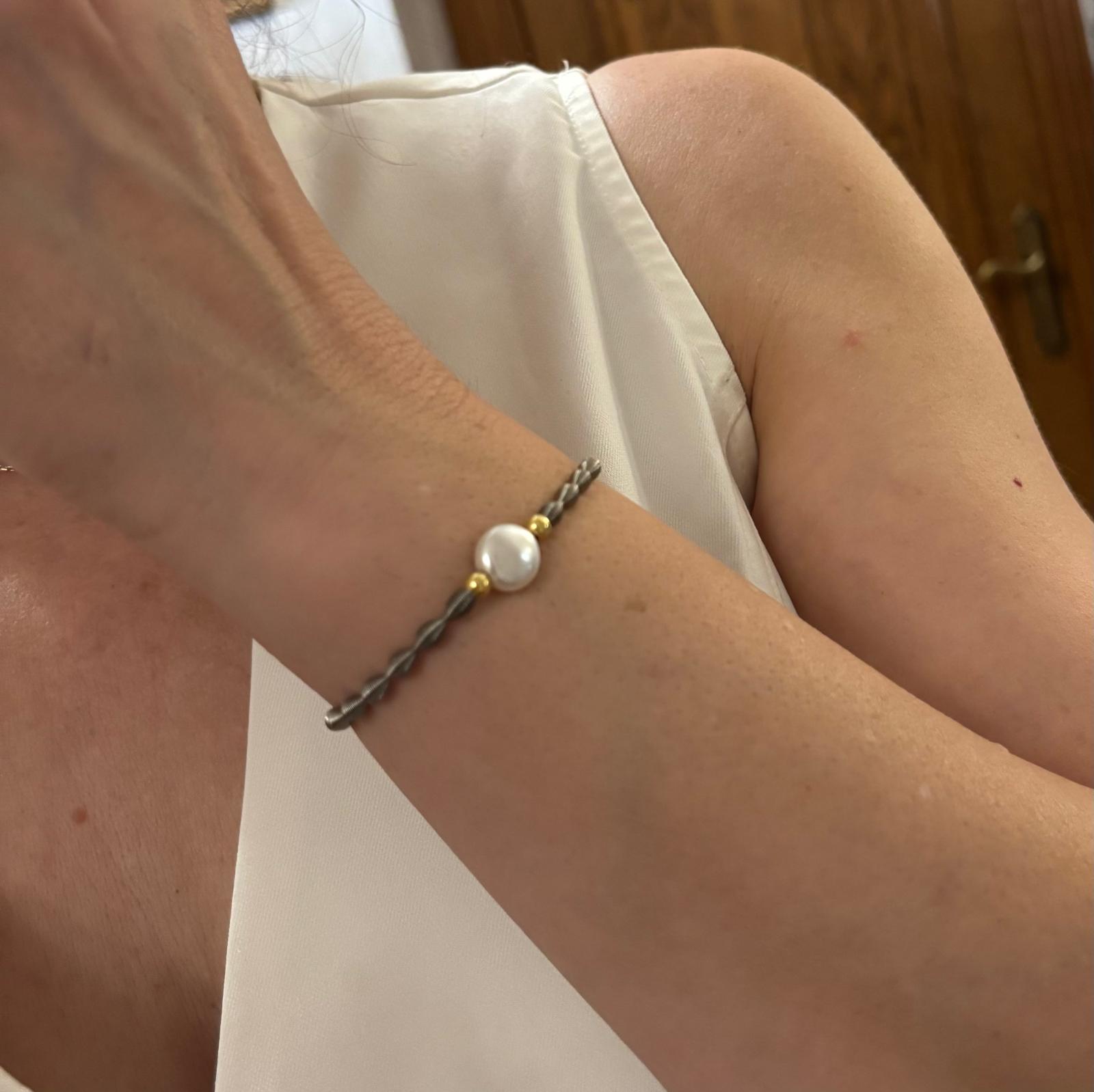 Pulsera elástica ondas de Acero inoxidable con Perla plana y bolas de Plata de ley 925 chapadas en oro 4