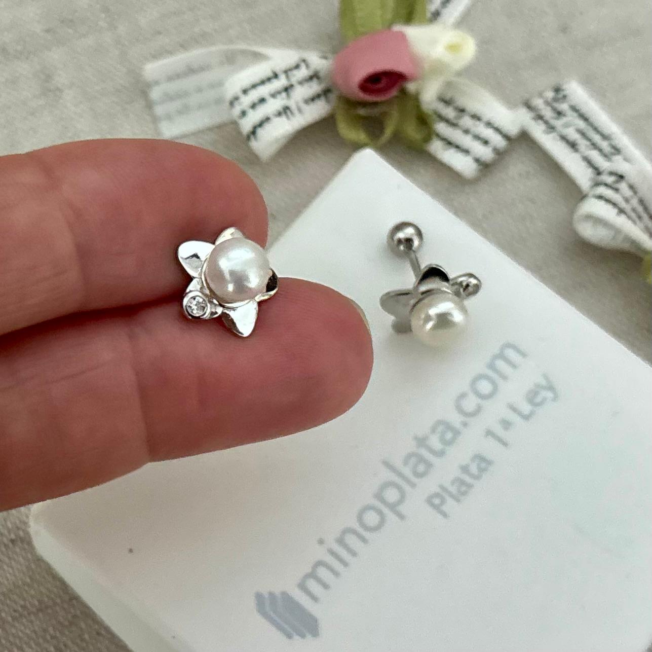 Pendientes flor con Perla cultivada y Circonita cierre rosca bola 4