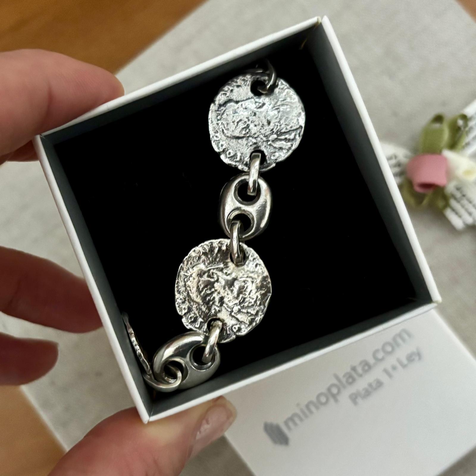 Pulsera con monedas de Plata vieja y eslabones calabrote 5