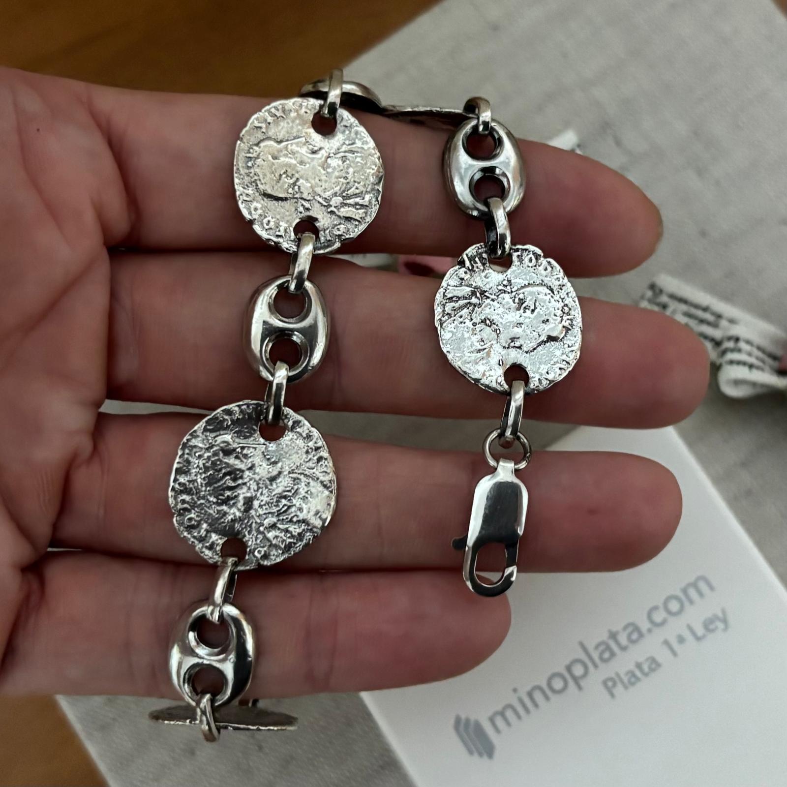Pulsera con monedas de Plata vieja y eslabones calabrote