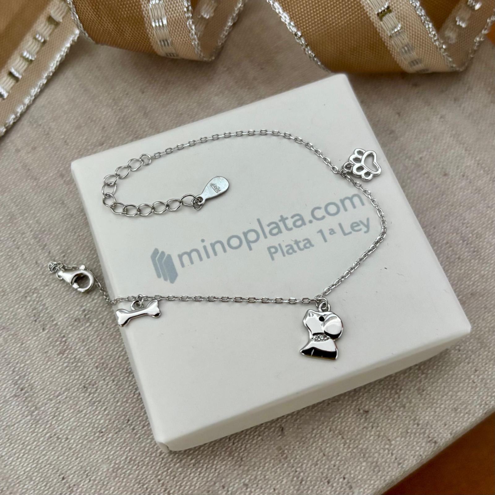 Pulsera Perro de Plata de Ley 925 rodiada con Huella y Huesito 4