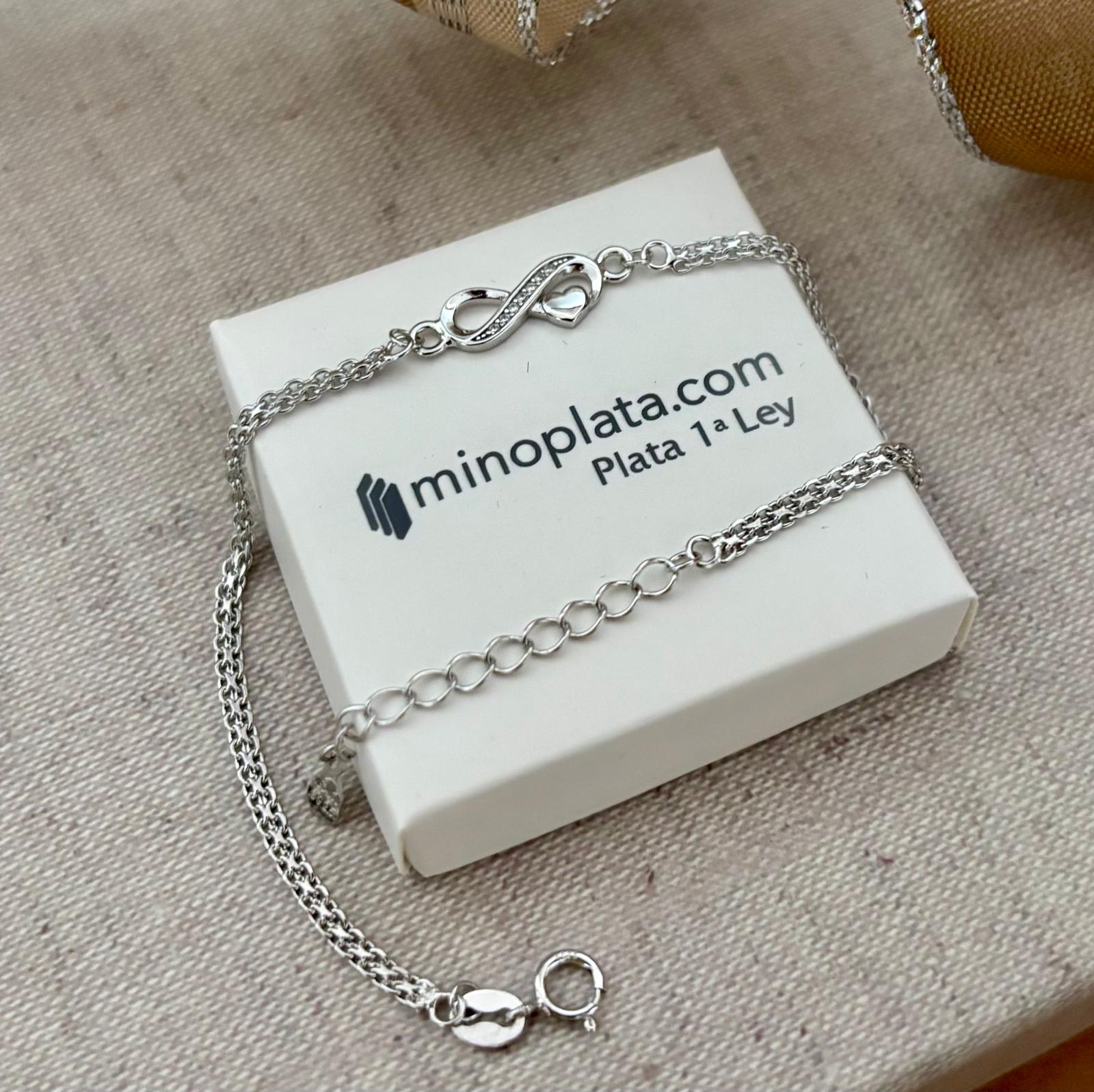 Pulsera infinito con circonitas y corazón de Plata de ley rodiada 4
