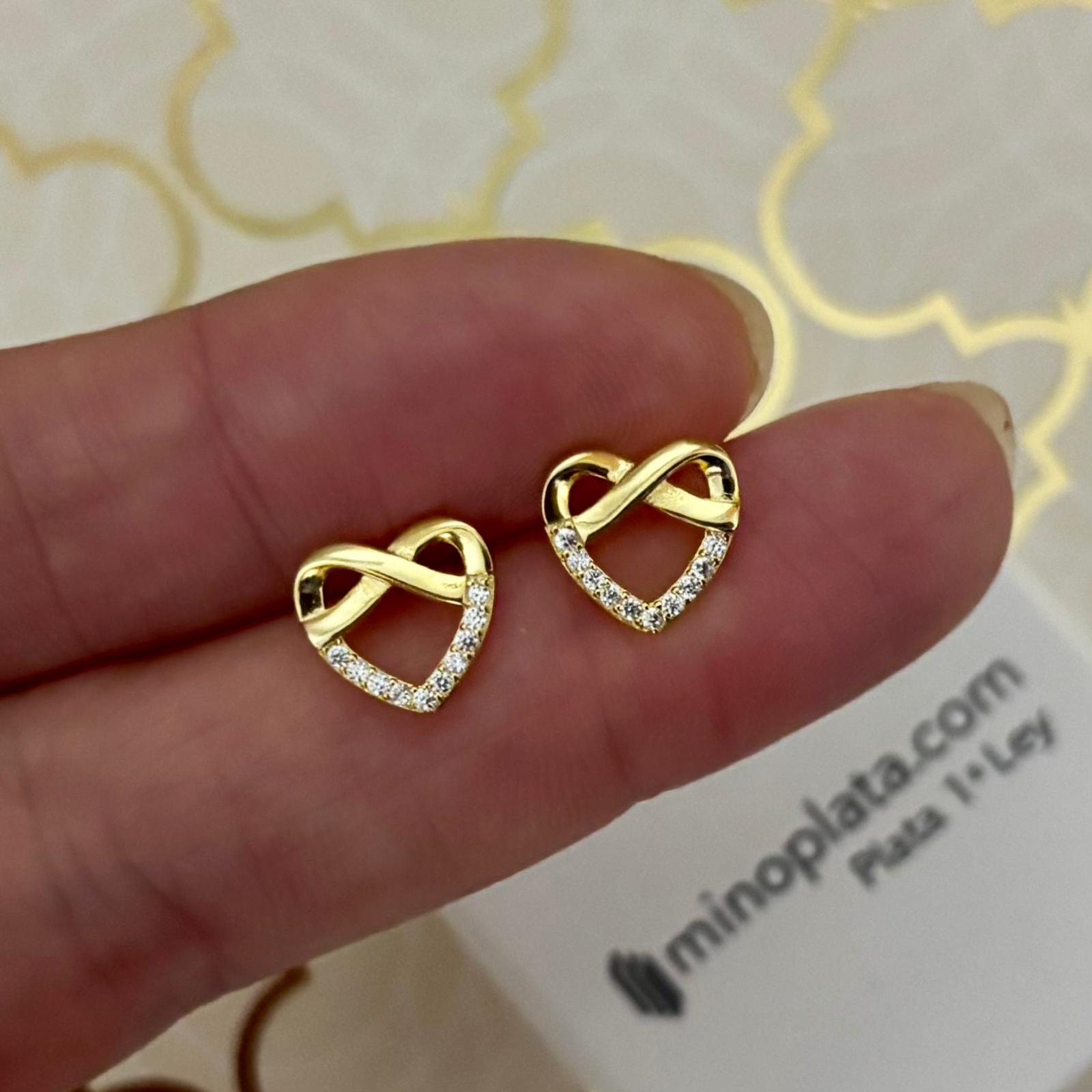 Pendientes corazón con infinito de Plata de ley chapada en Oro y Circonitas