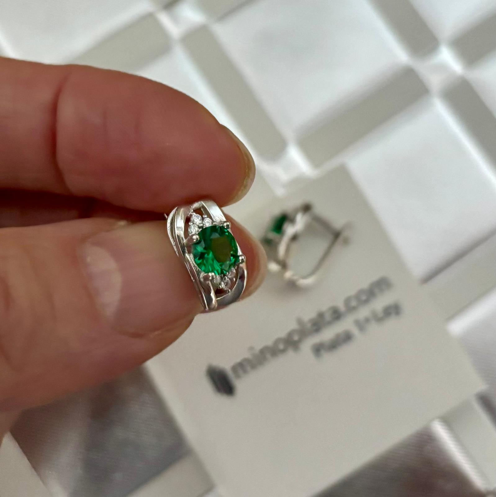 Pendientes de Plata y Circonitas verde y blanco con cierre catalán