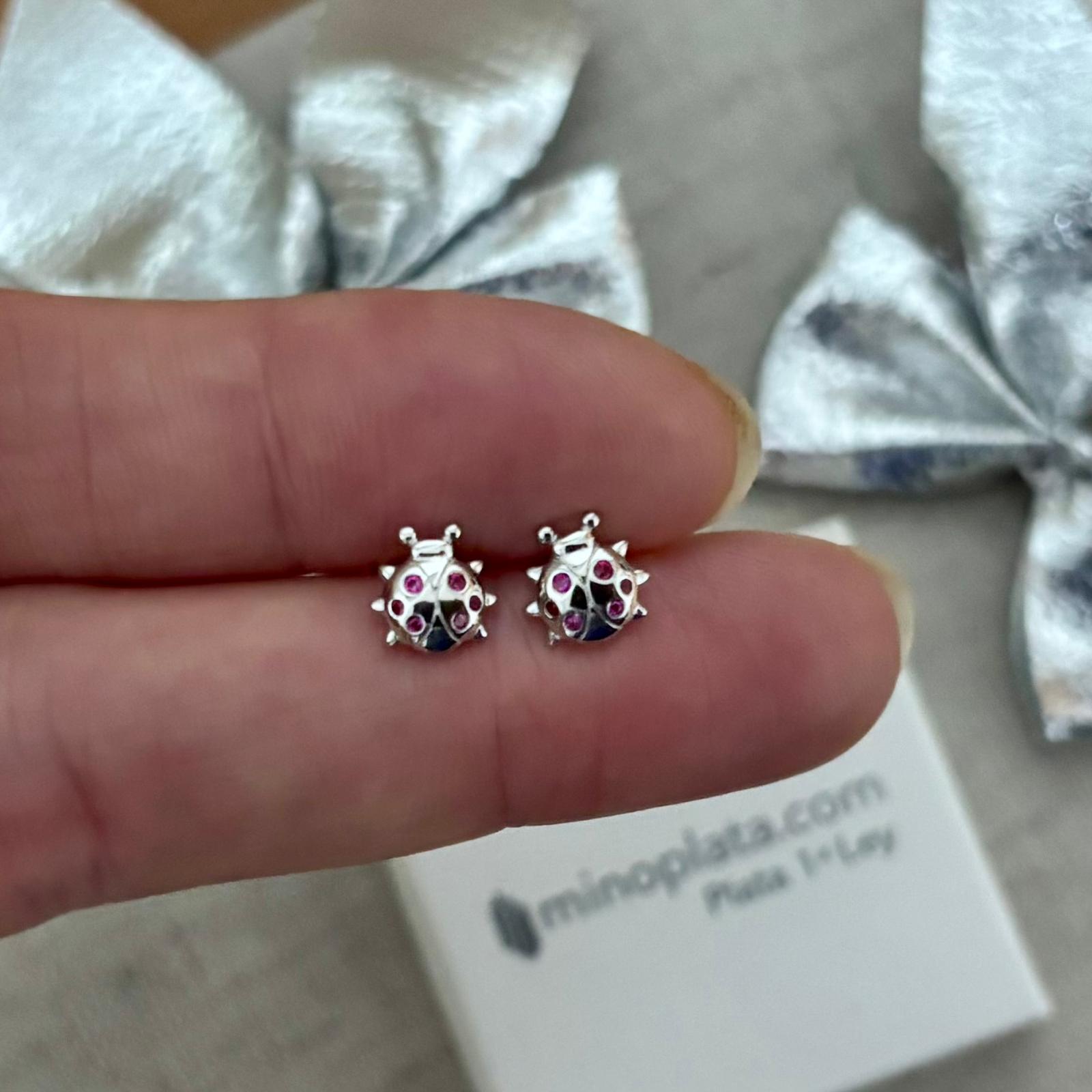 Pendientes mariquitas de Plata rodiada con Circonitas rosas