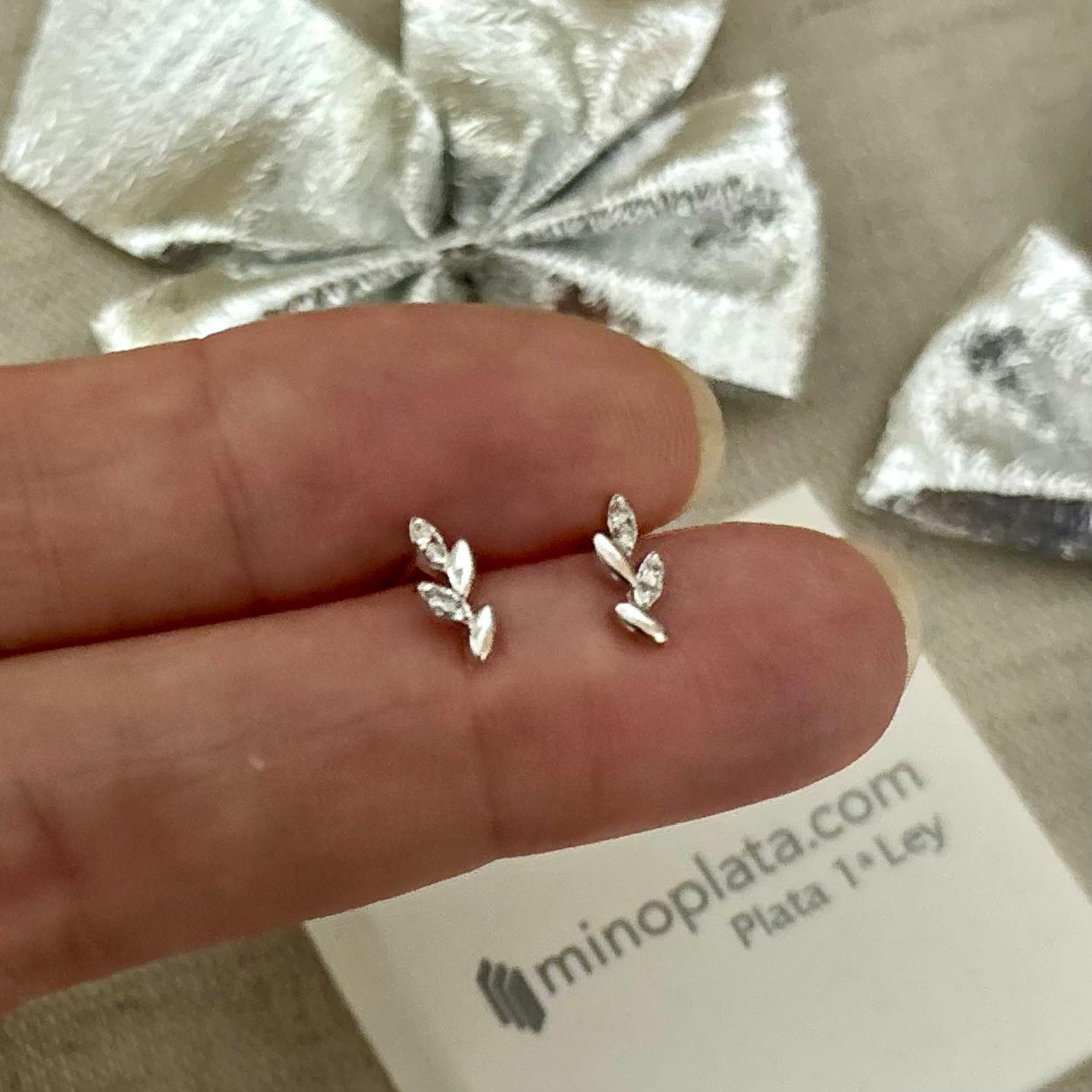 Pendientes hojas de Plata rodiada con Circonitas 3