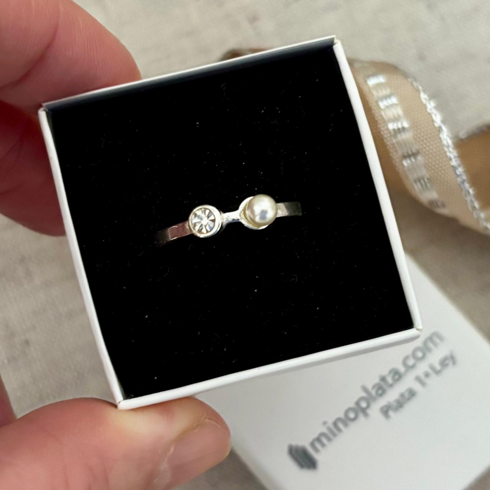 Anillo Circonita y Perla de Plata de ley 925 3