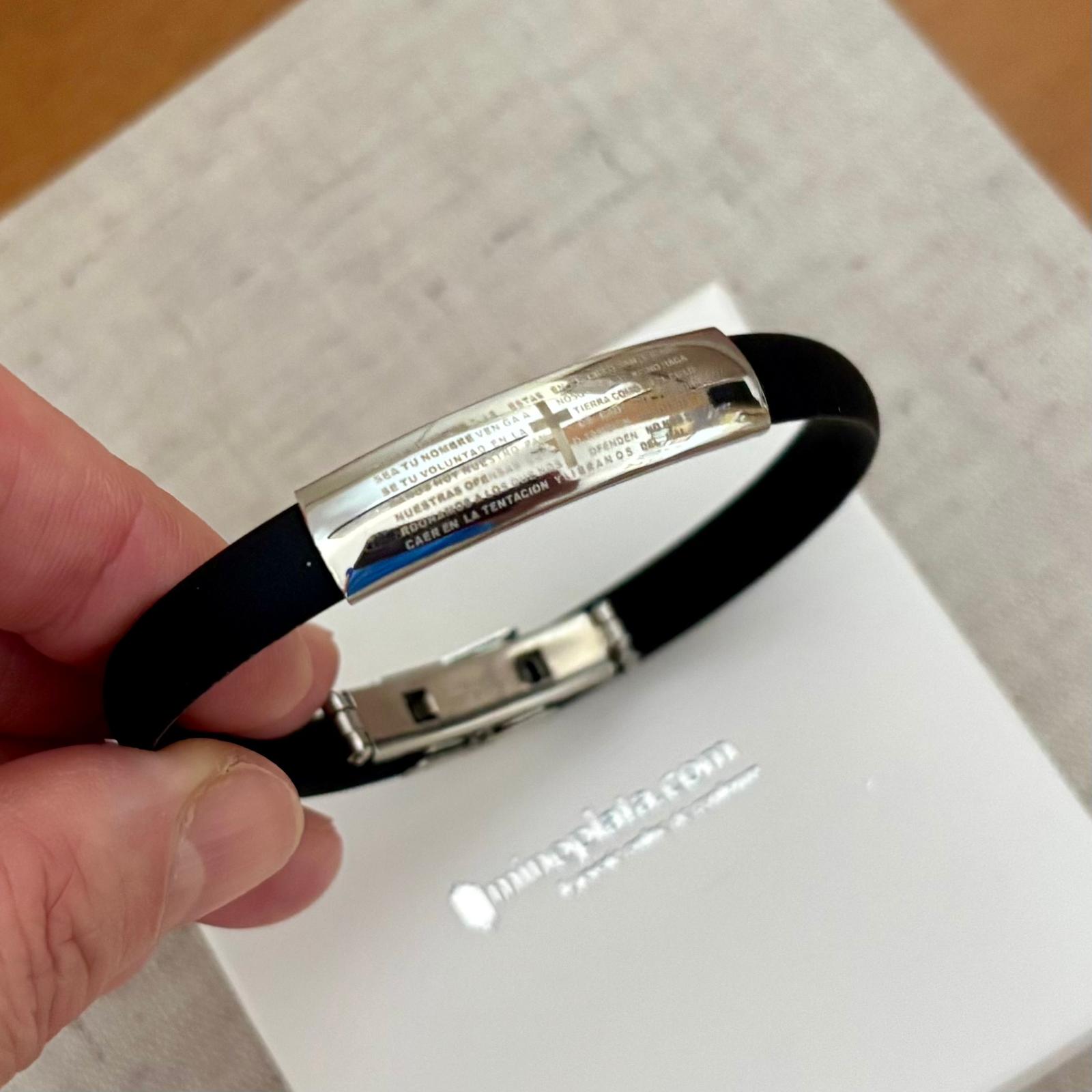 Pulsera unisex Padre Nuestro de Acero y Caucho negro