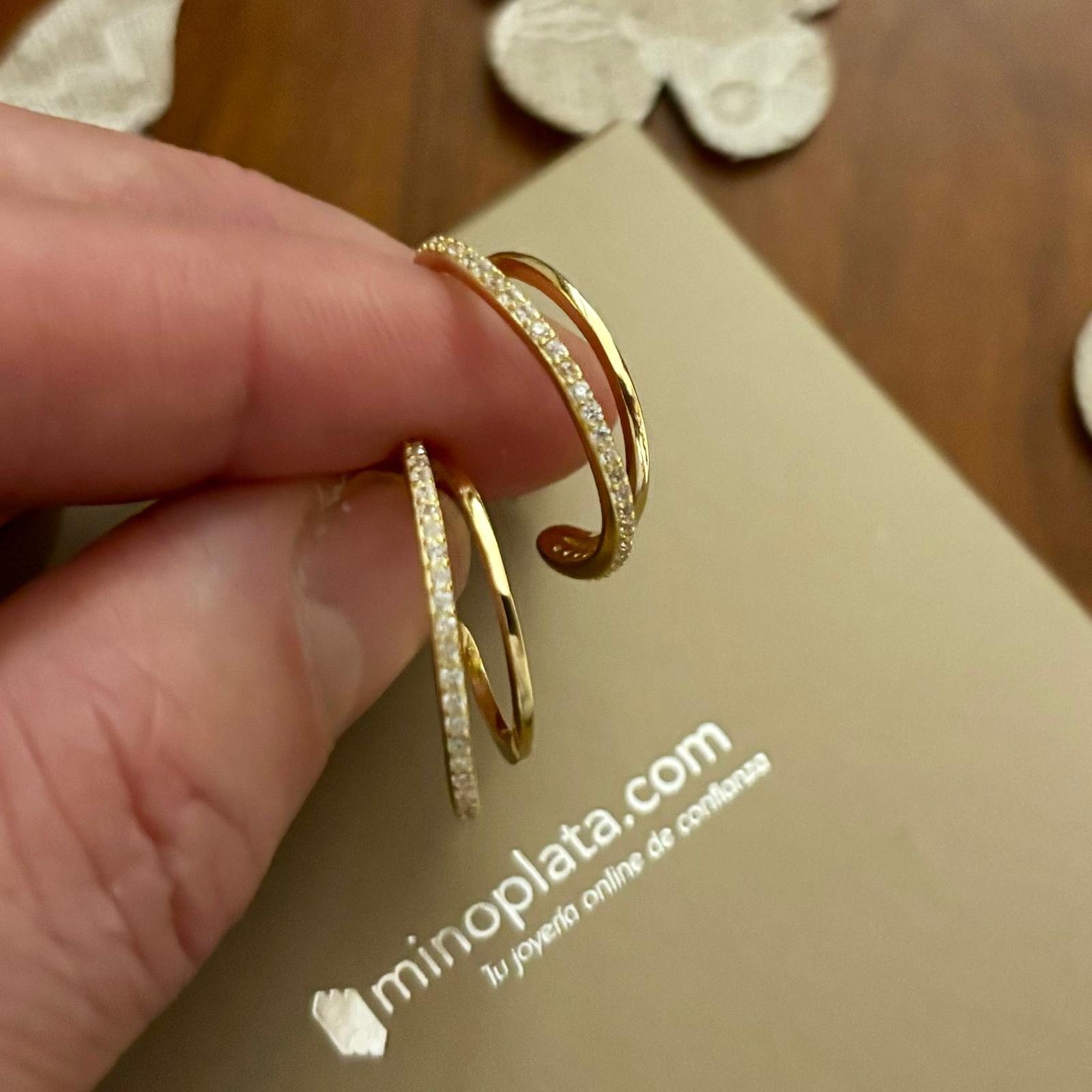 Pendientes aro doble de Plata de ley chapada en Oro con CirconitasPendientes aro doble de Plata de ley chapada en Oro con Circonitas